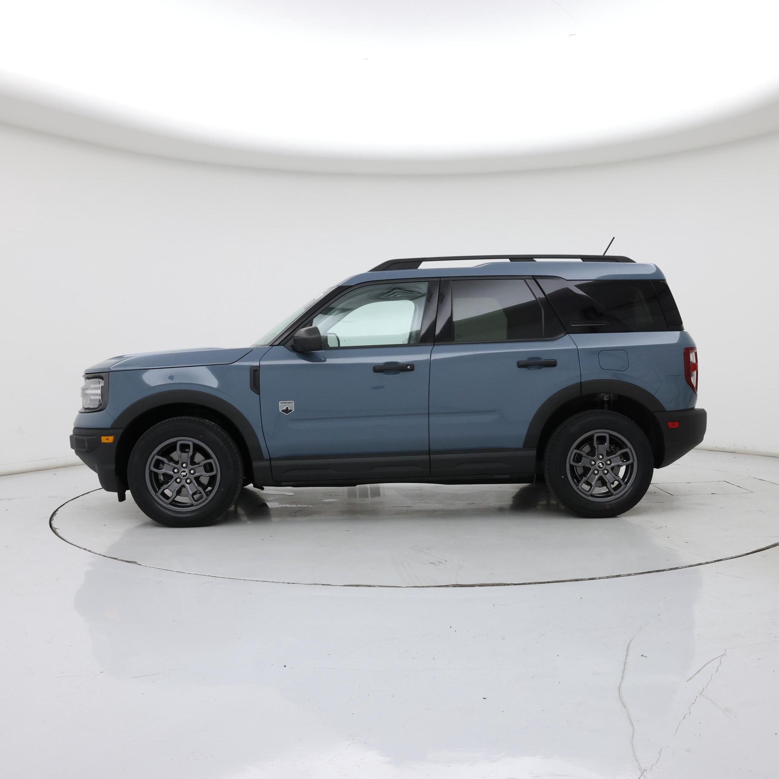 Thumbnail: 2022 Ford Bronco Sport - 3
