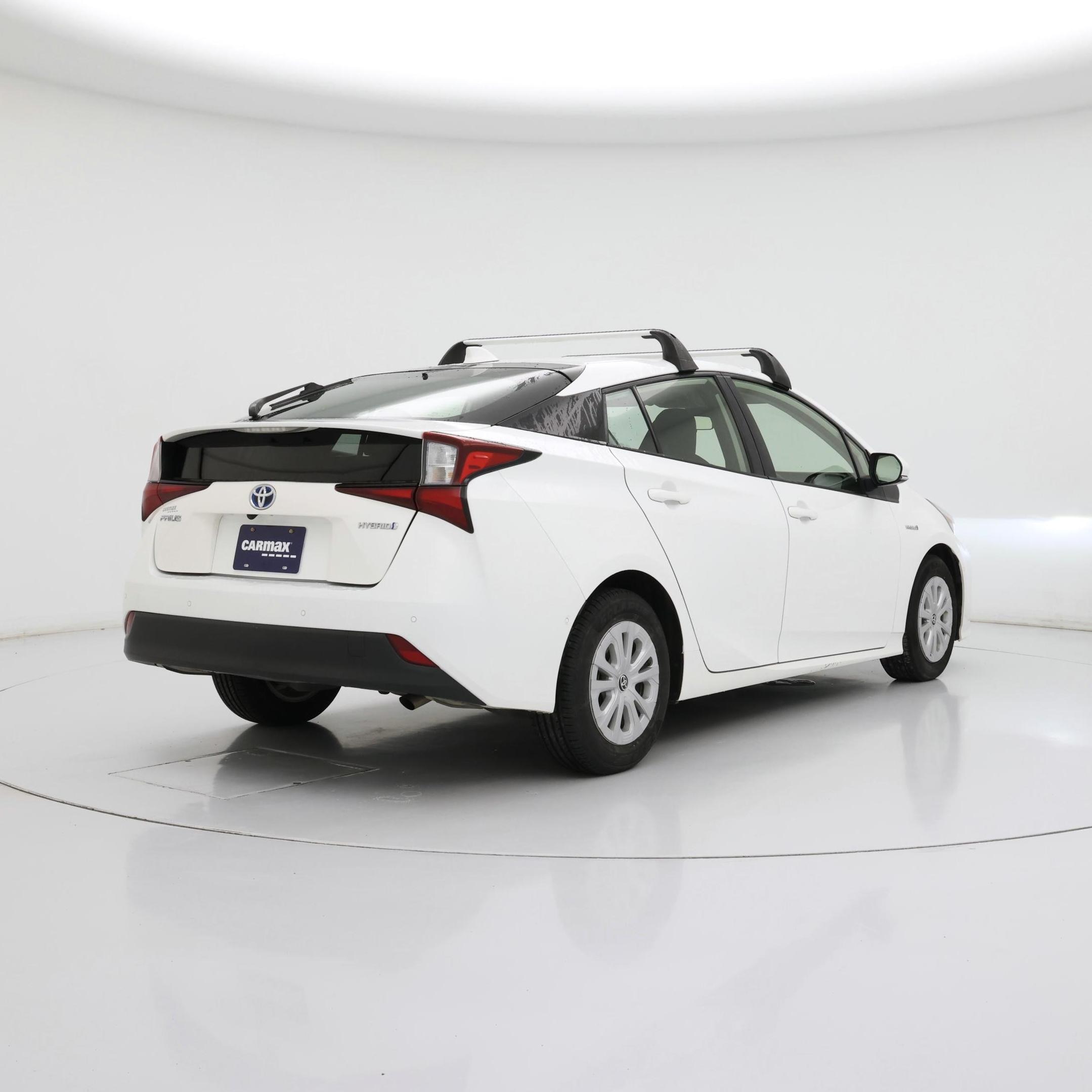 Thumbnail: 2022 Toyota Prius - 8