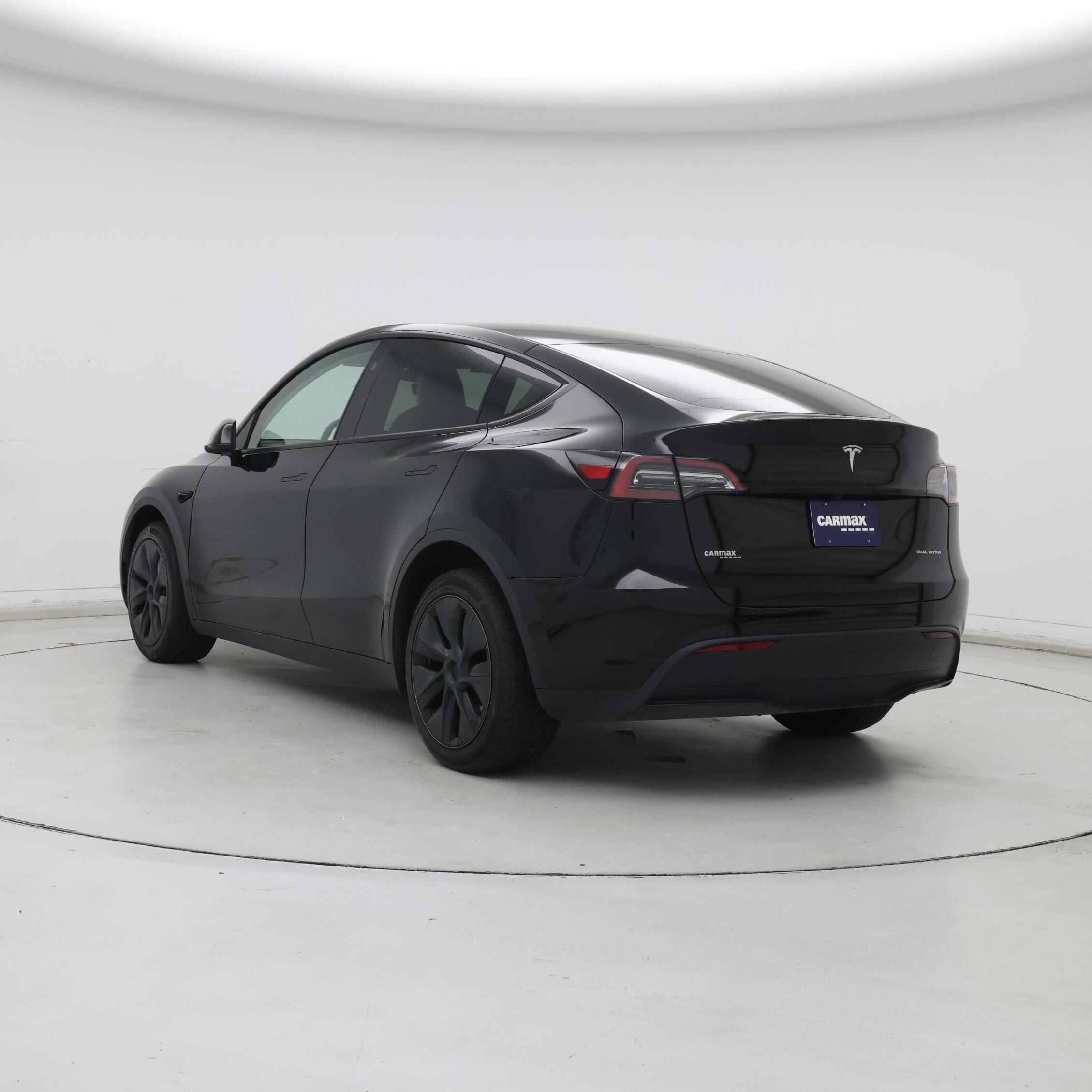 Thumbnail: 2025 Tesla Model Y - 2