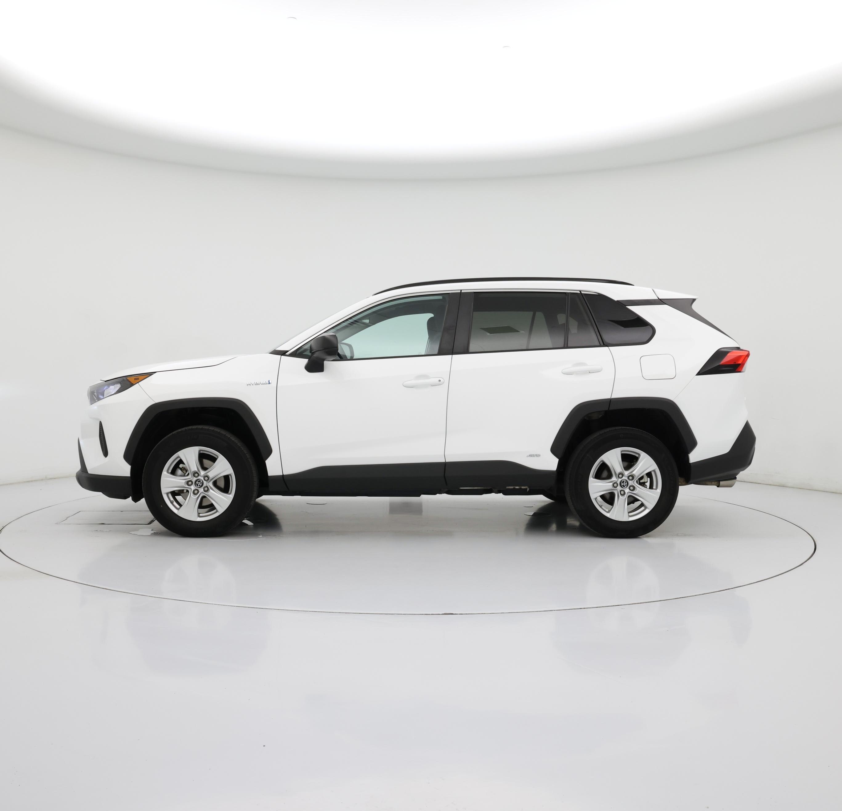 Thumbnail: 2020 Toyota RAV4 - 3