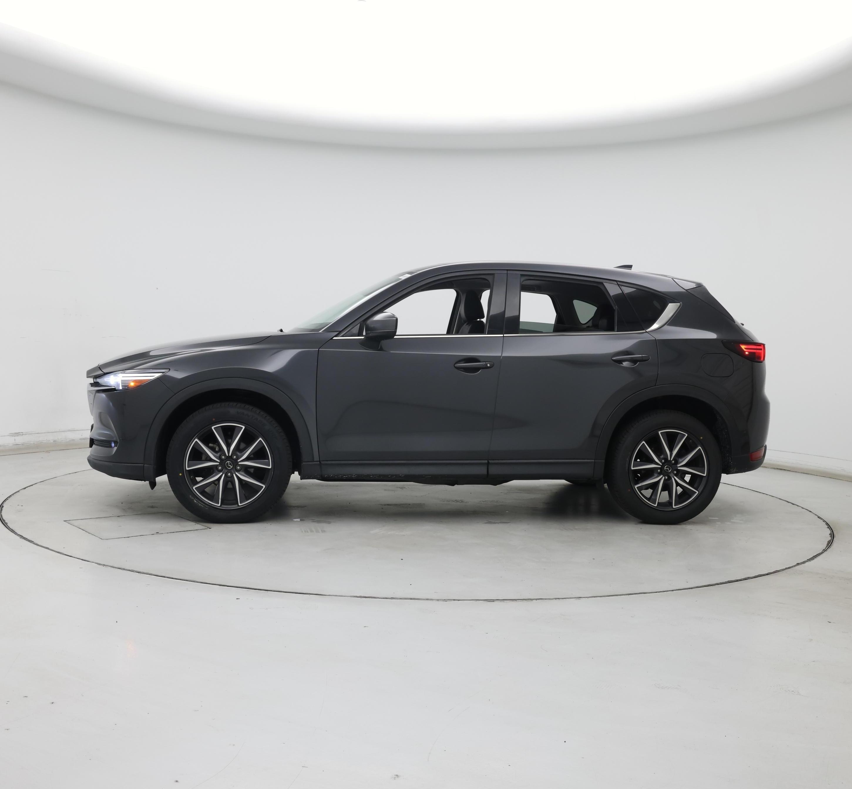 Thumbnail: 2017 Mazda CX-5 - 3