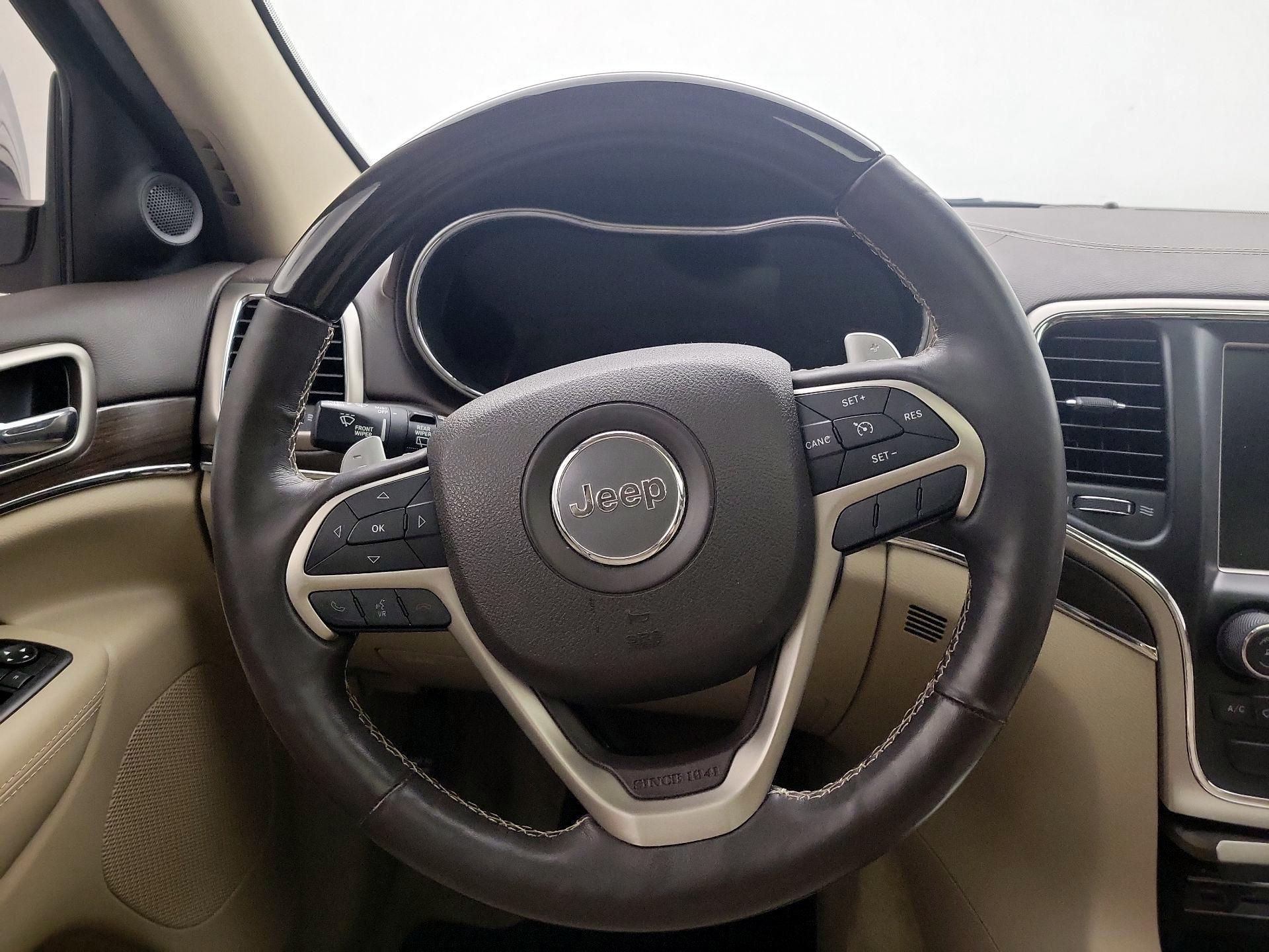 Thumbnail: 2015 Jeep Grand Cherokee - 10