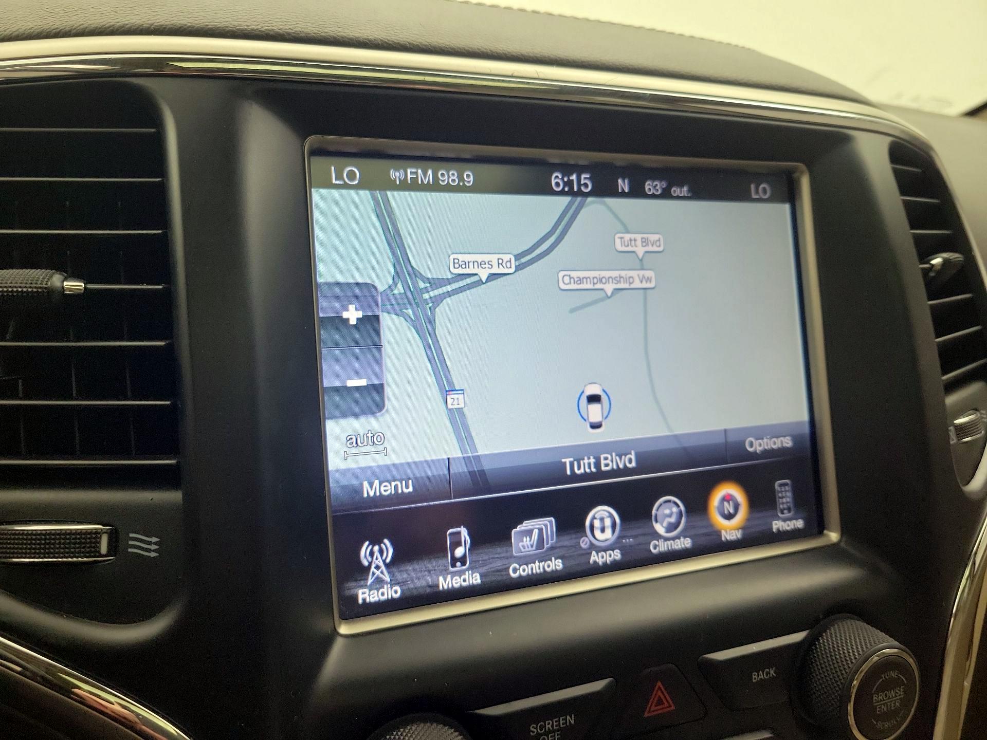 Thumbnail: 2015 Jeep Grand Cherokee - 14