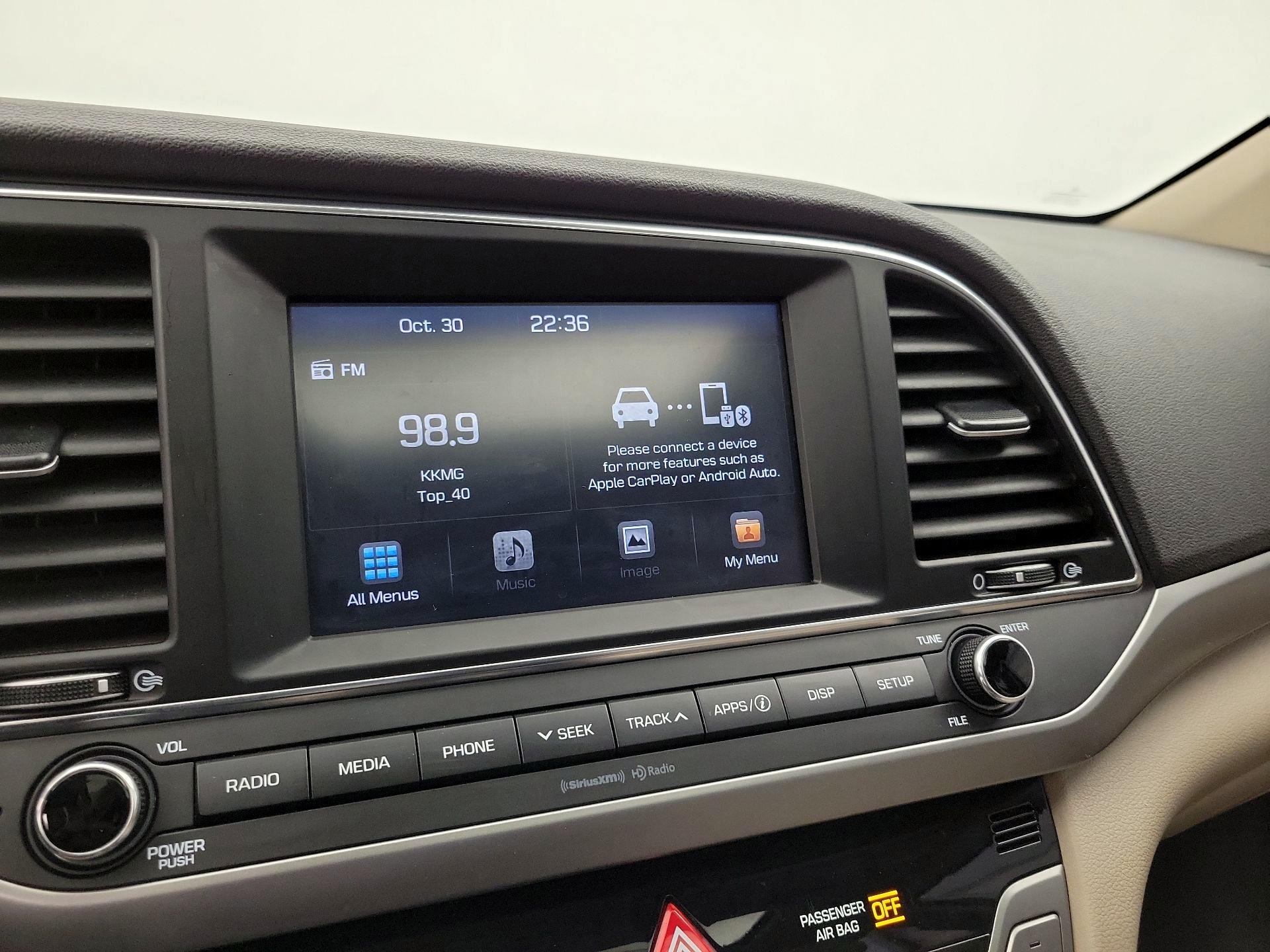 Thumbnail: 2018 Hyundai Elantra - 16