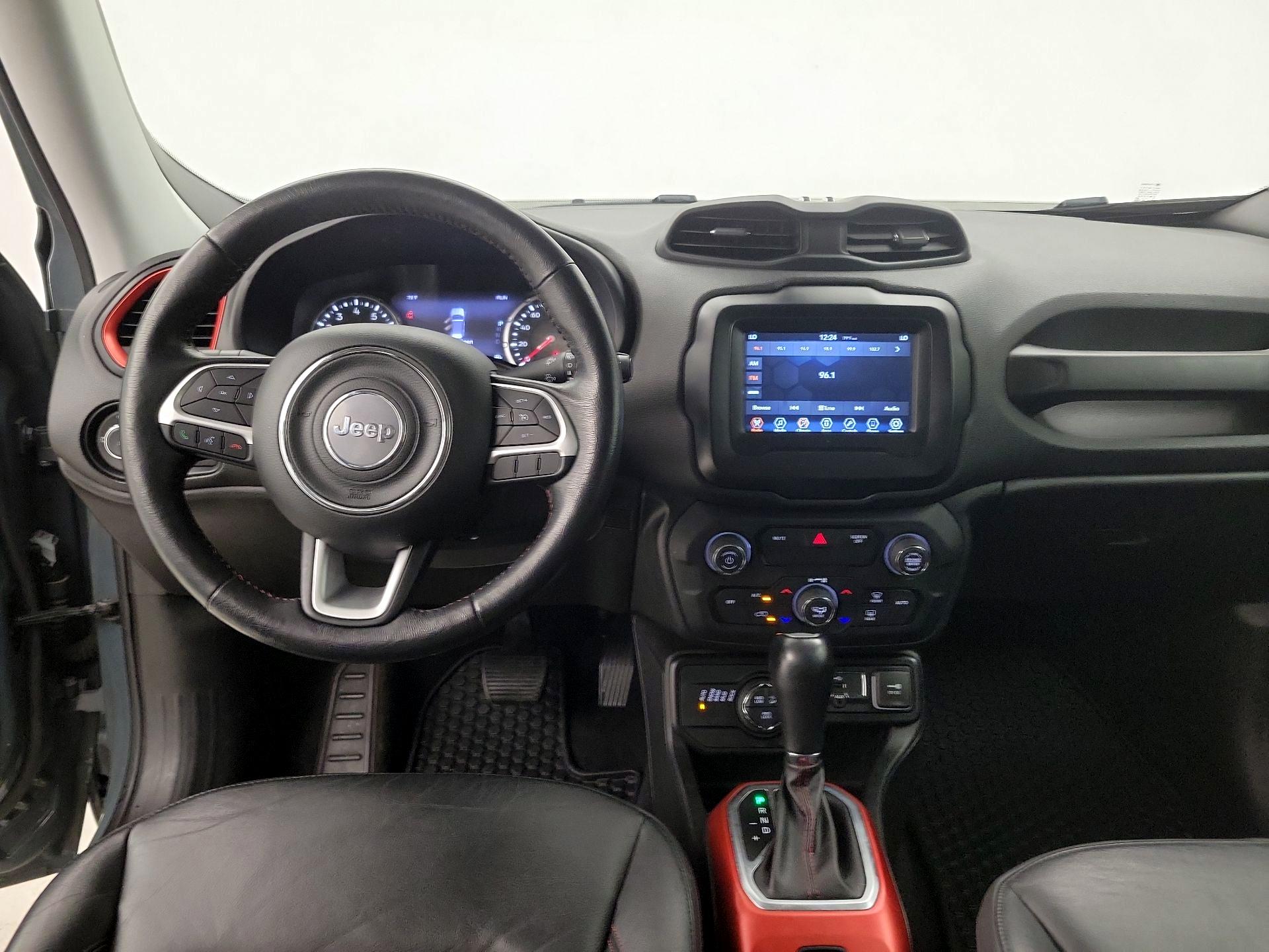 Thumbnail: 2018 Jeep Renegade - 9