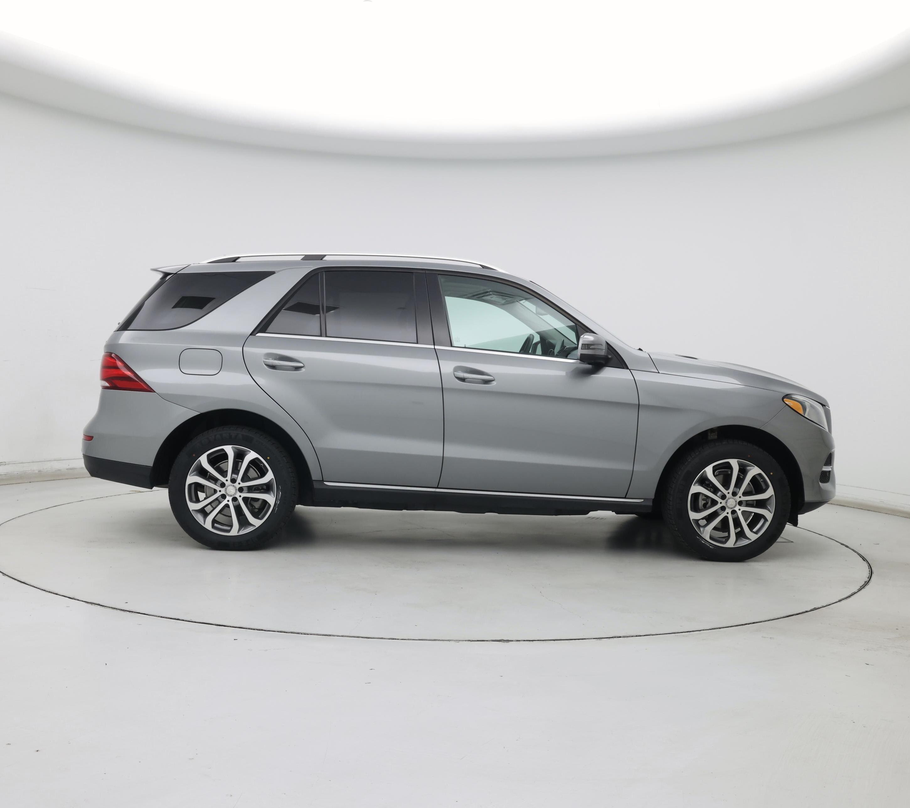Thumbnail: 2016 Mercedes-Benz GLE - 7