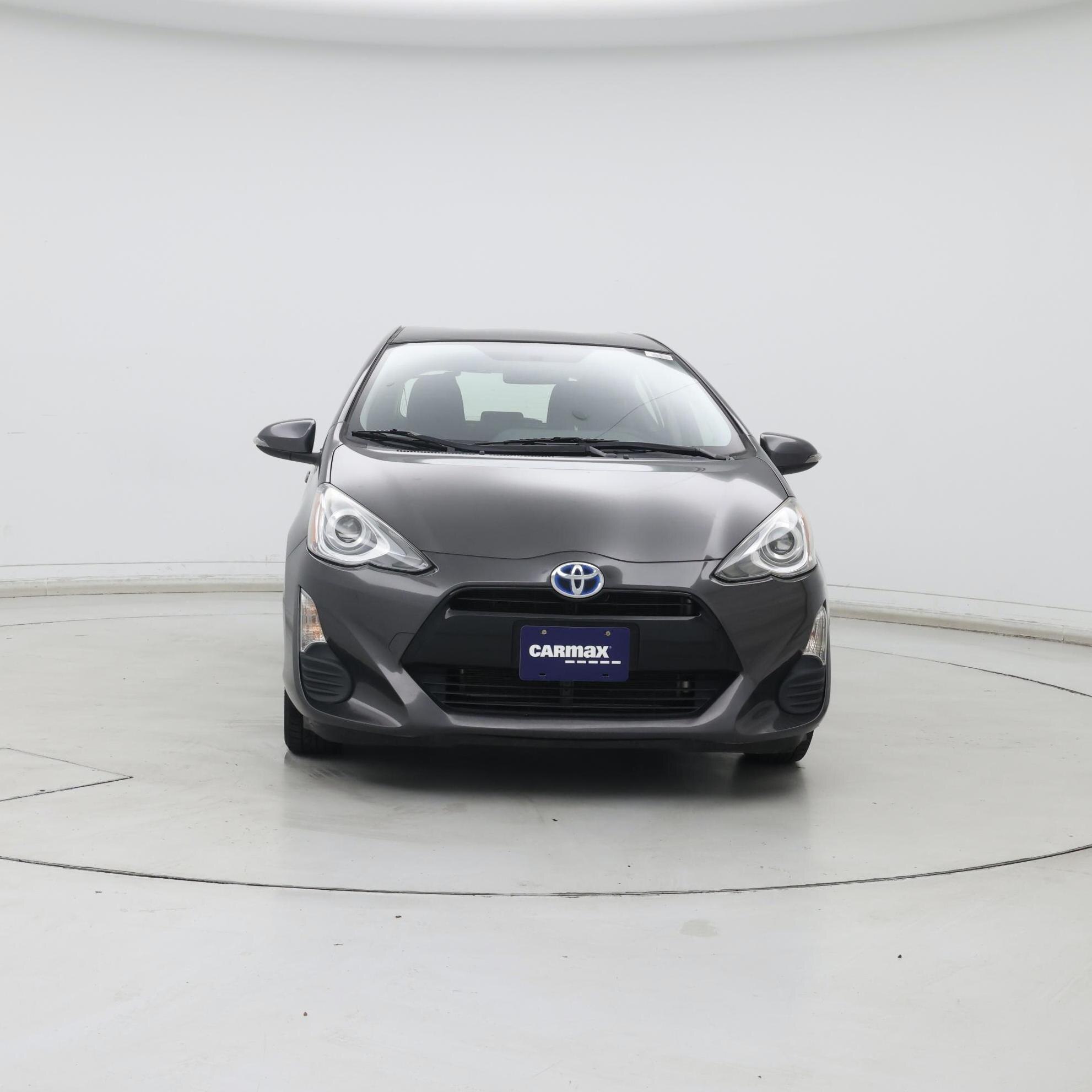 Thumbnail: 2016 Toyota Prius c - 5