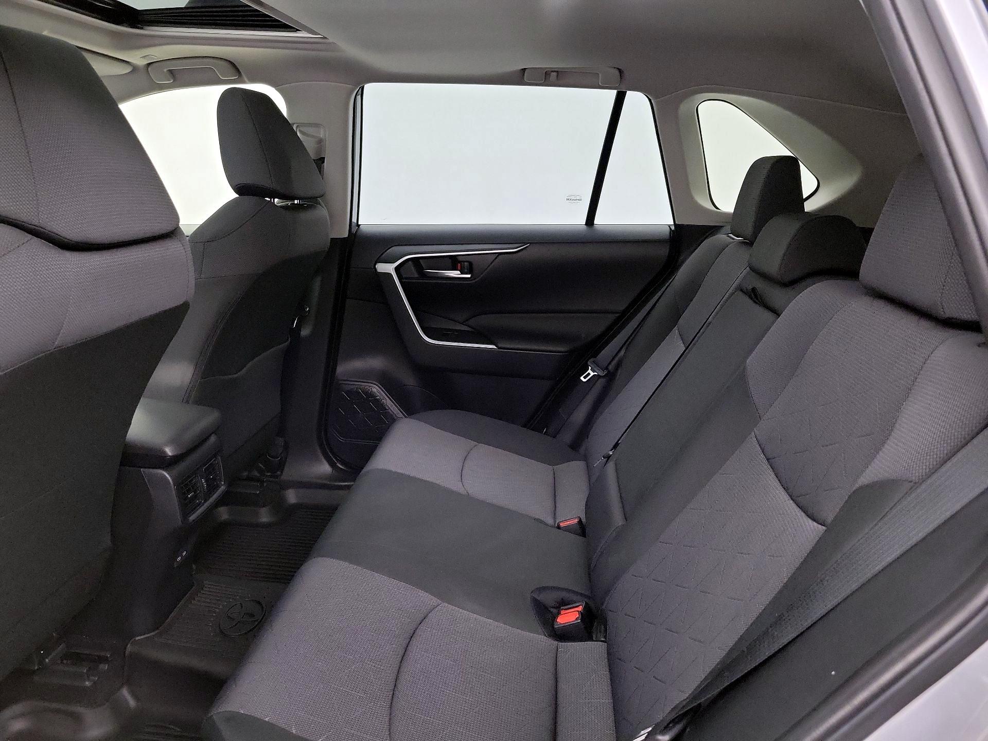 Thumbnail: 2024 Toyota RAV4 - 20