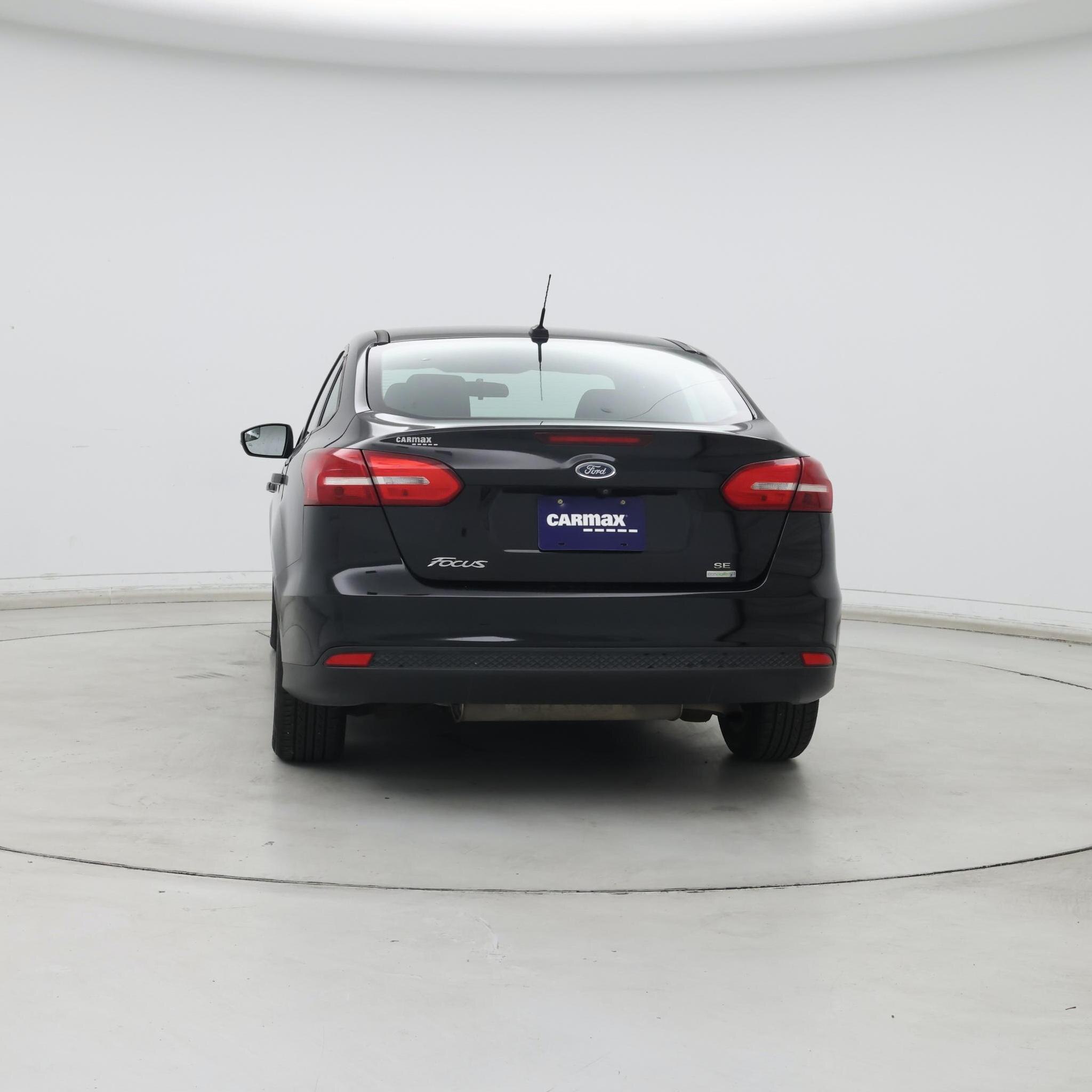 Thumbnail: 2016 Ford Focus - 6