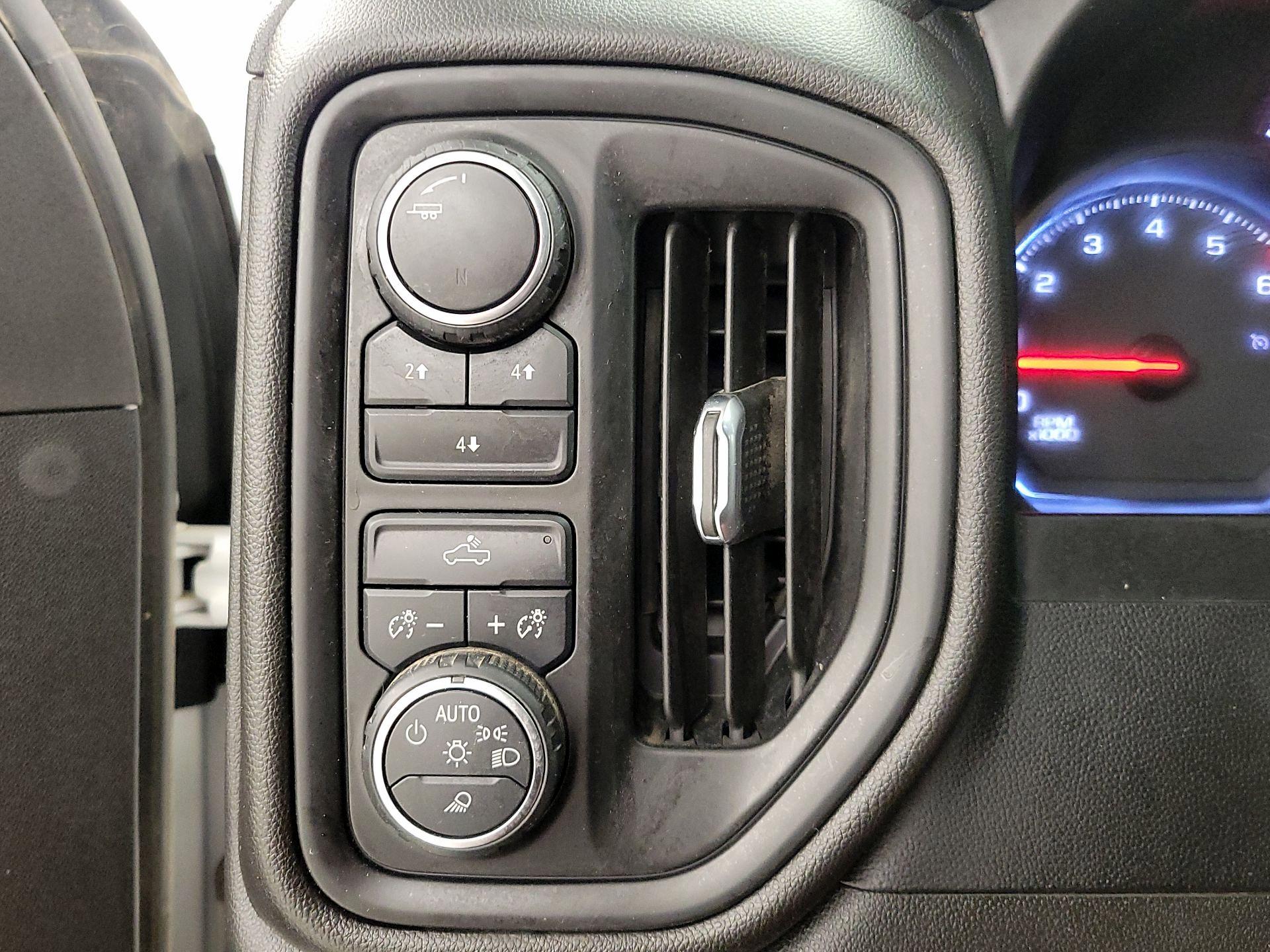 Thumbnail: 2023 Chevrolet Silverado 2500 - 13