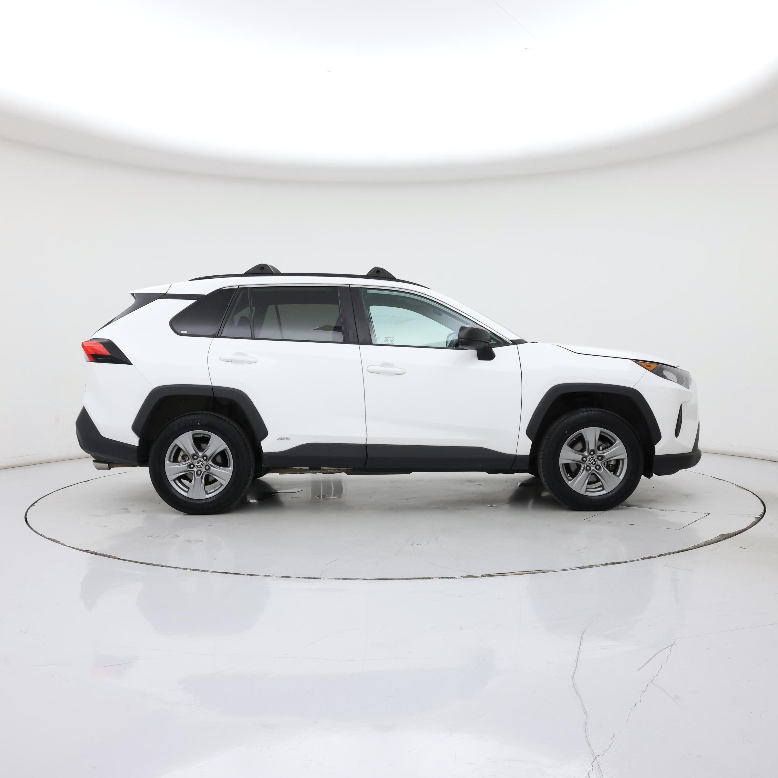 Thumbnail: 2022 Toyota RAV4 - 7