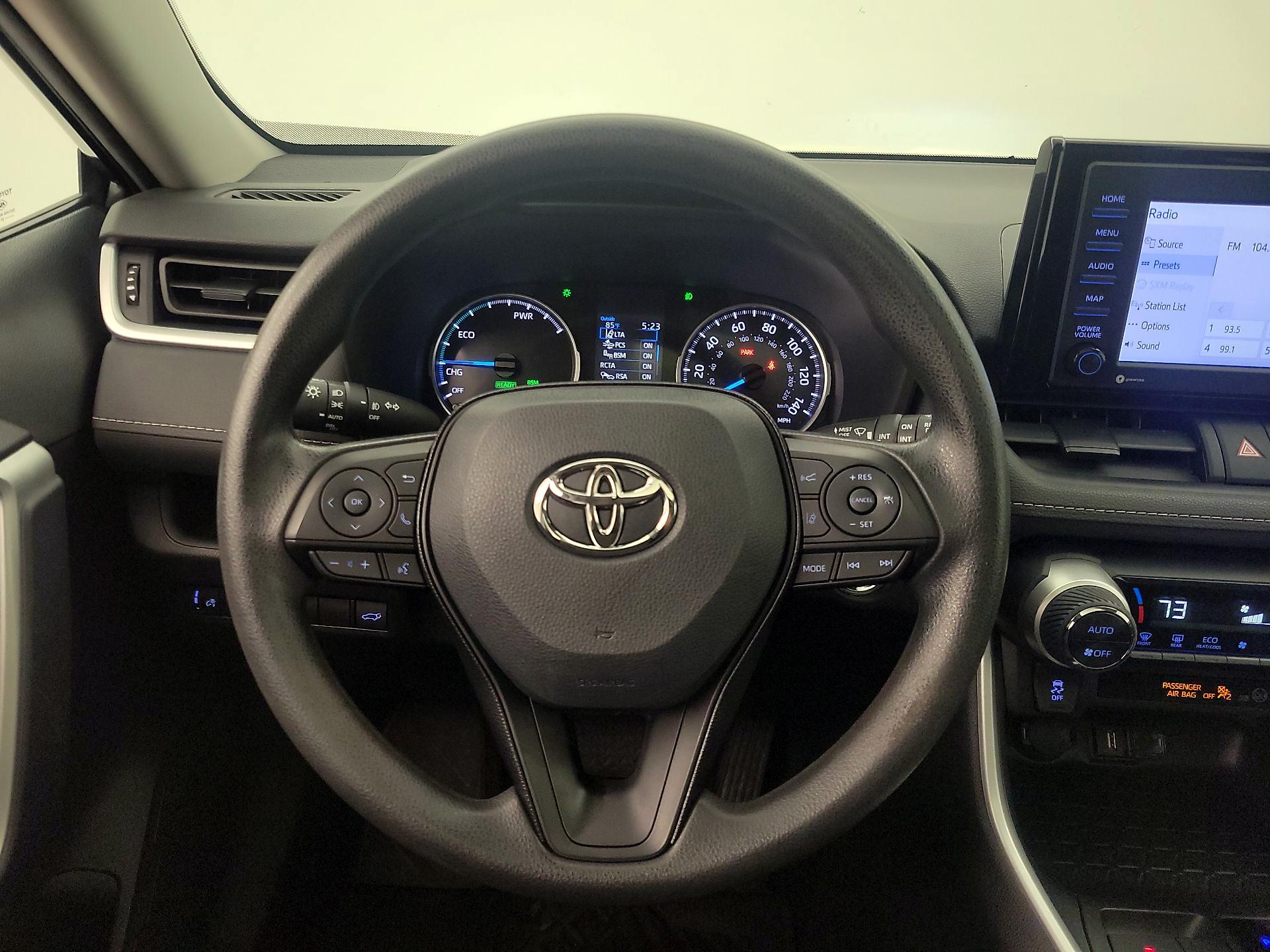 Thumbnail: 2021 Toyota RAV4 - 10