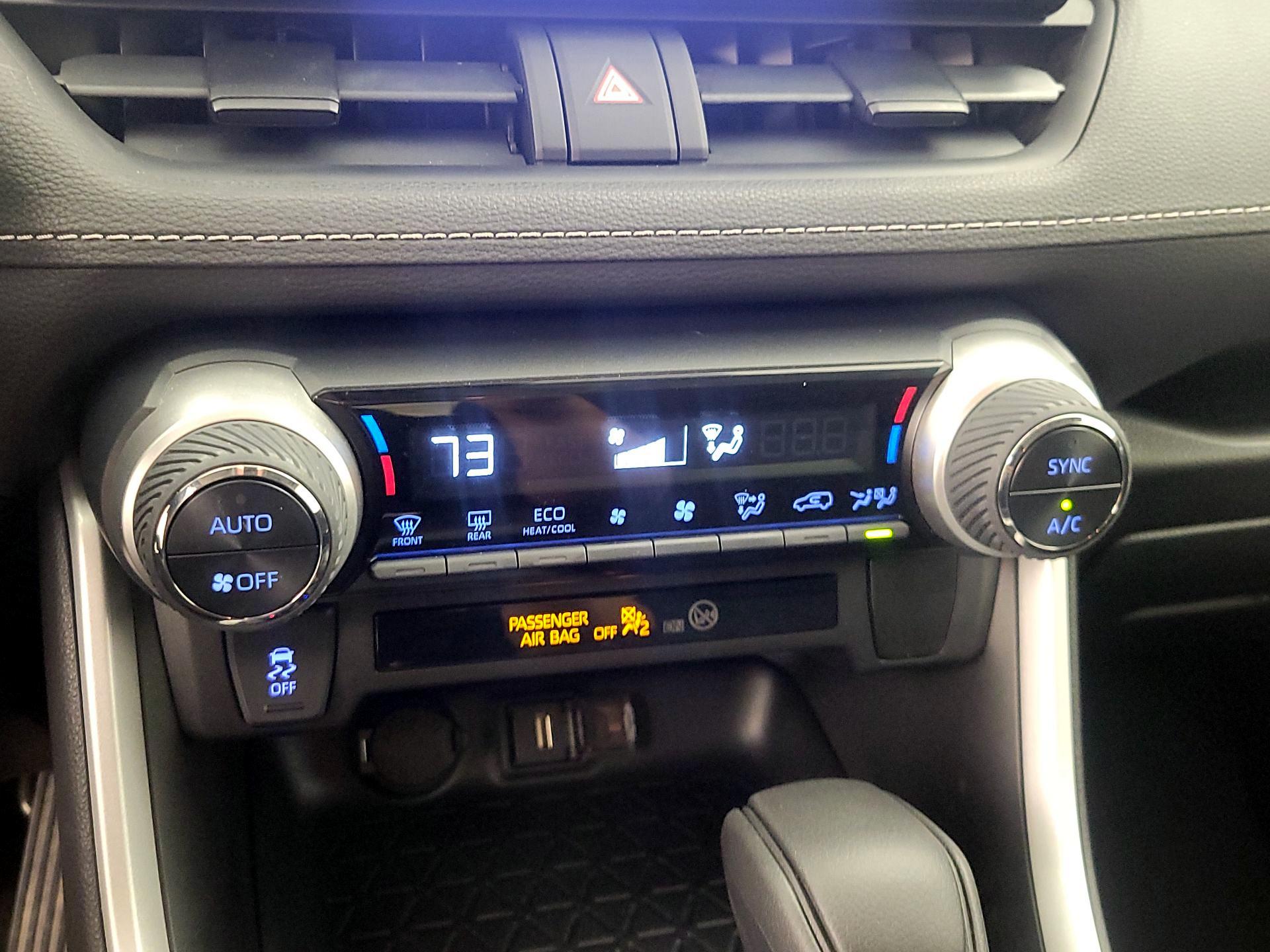 Thumbnail: 2021 Toyota RAV4 - 16