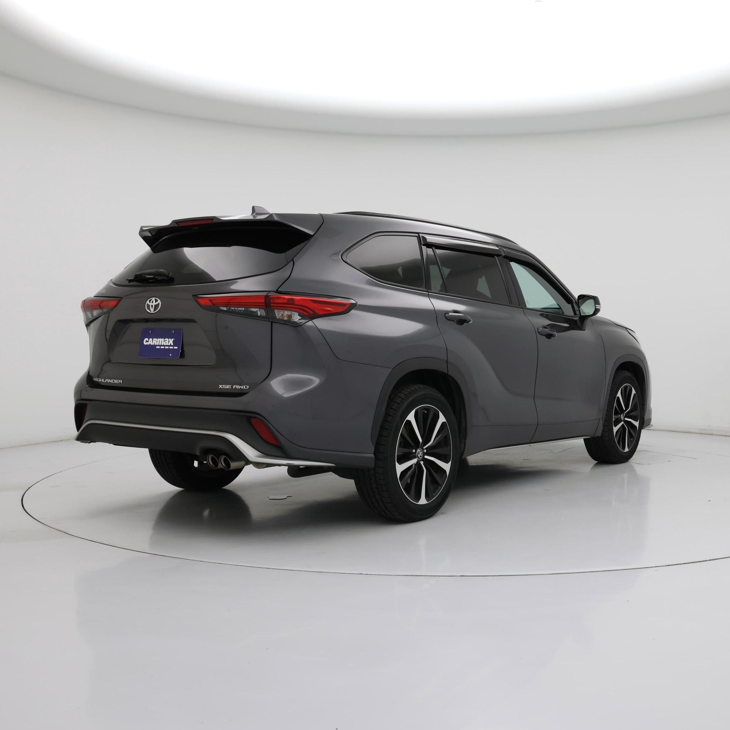 Thumbnail: 2022 Toyota Highlander - 8