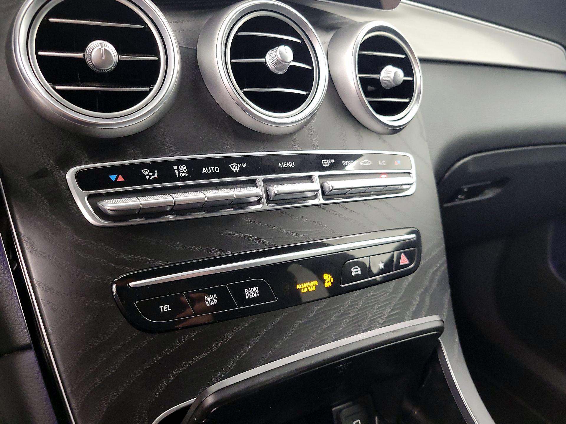 Thumbnail: 2021 Mercedes-Benz GLC - 16