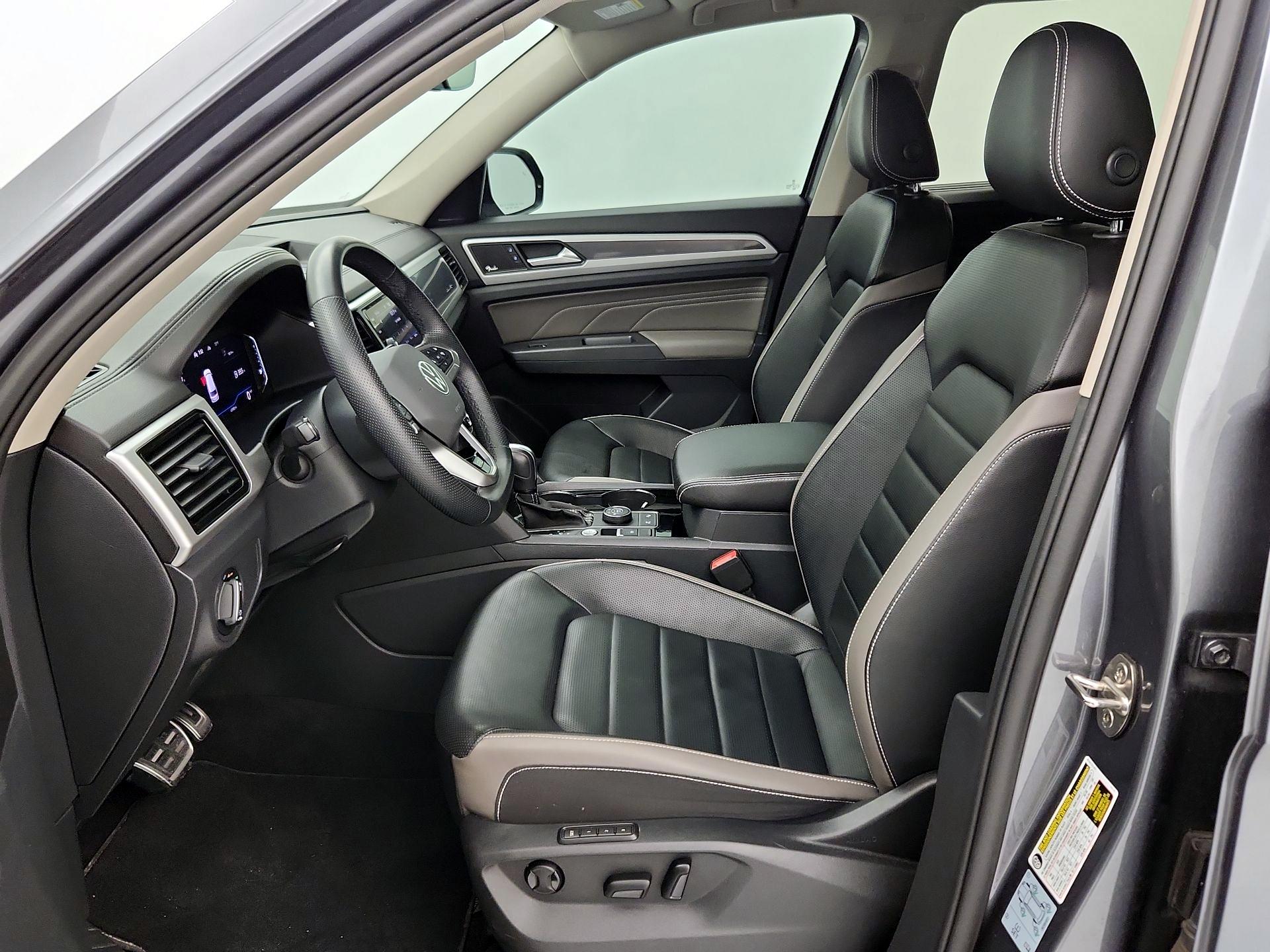 Thumbnail: 2021 Volkswagen Atlas - 11