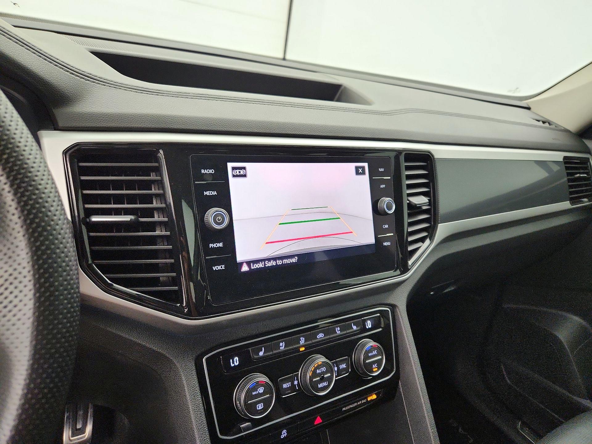 Thumbnail: 2021 Volkswagen Atlas - 15