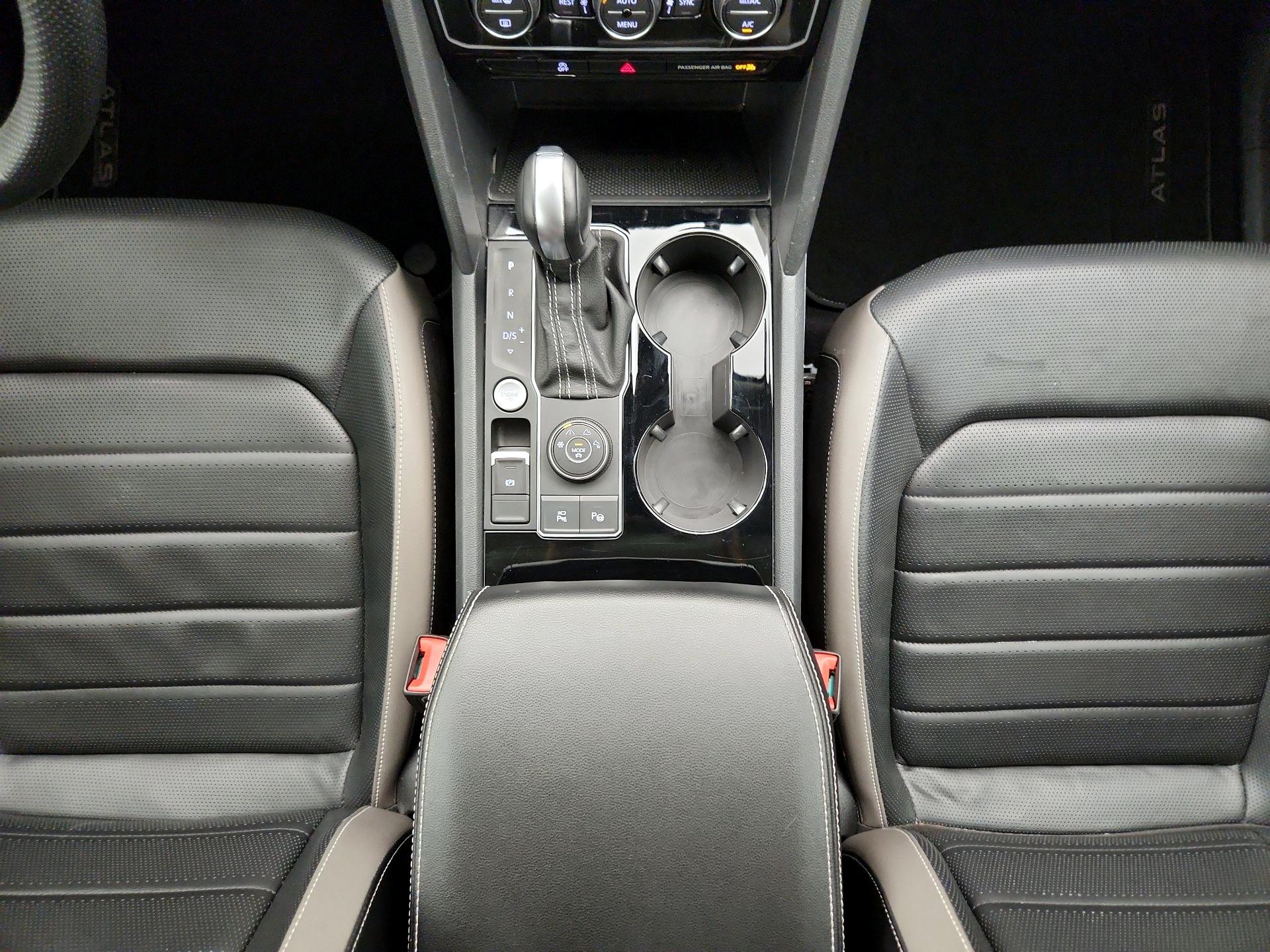 Thumbnail: 2021 Volkswagen Atlas - 18