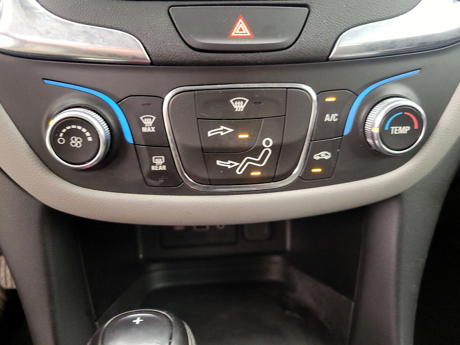Thumbnail: 2021 Chevrolet Equinox - 16