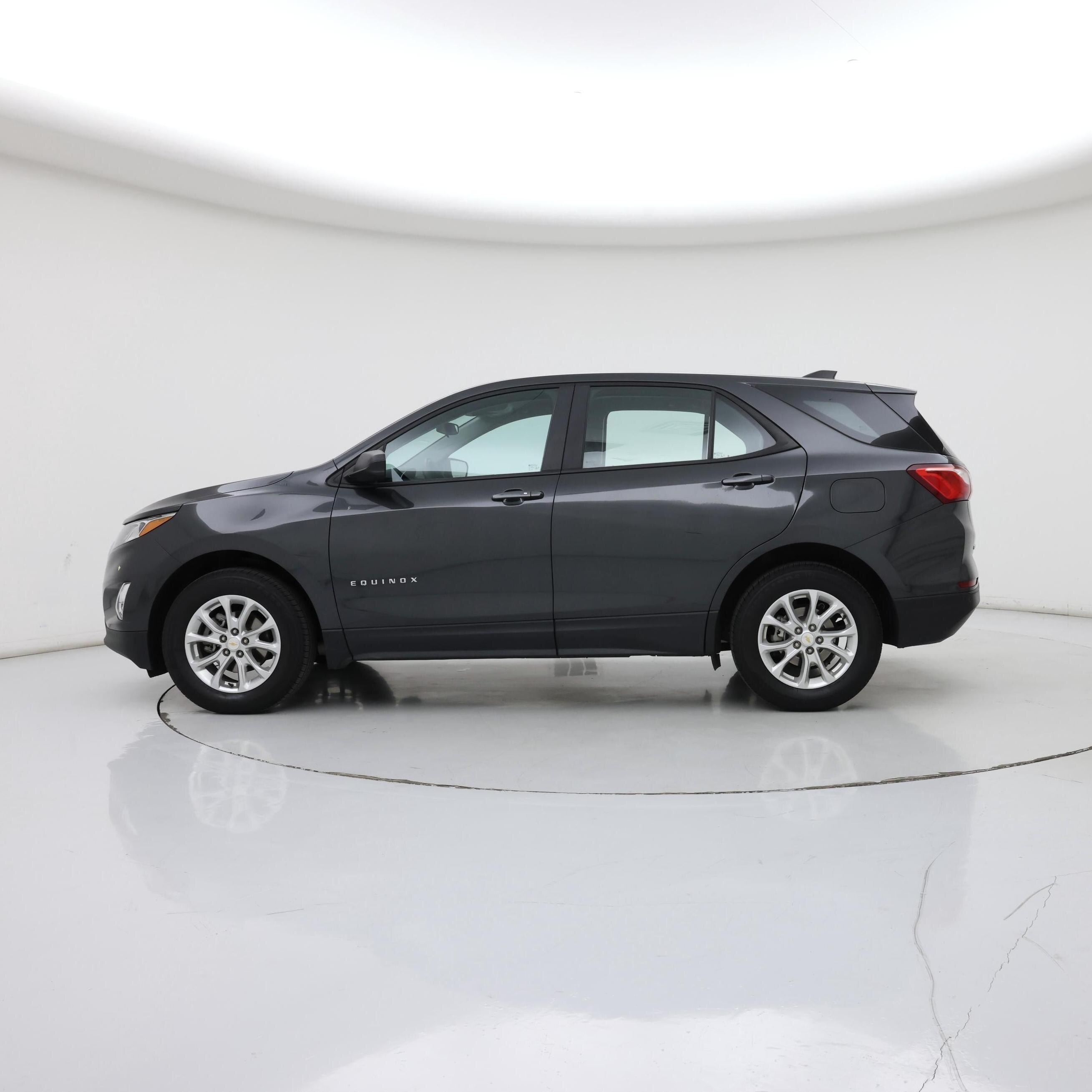 Thumbnail: 2021 Chevrolet Equinox - 3