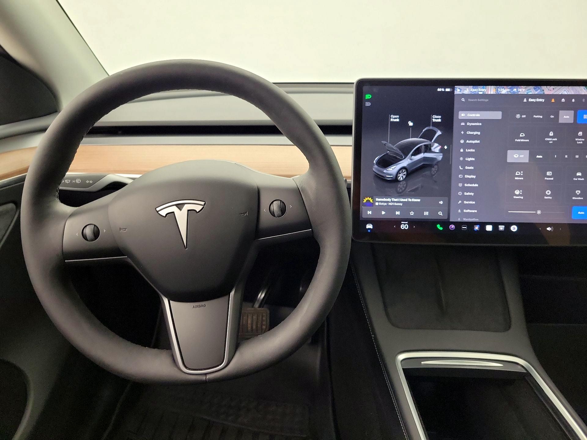 Thumbnail: 2024 Tesla Model Y - 10
