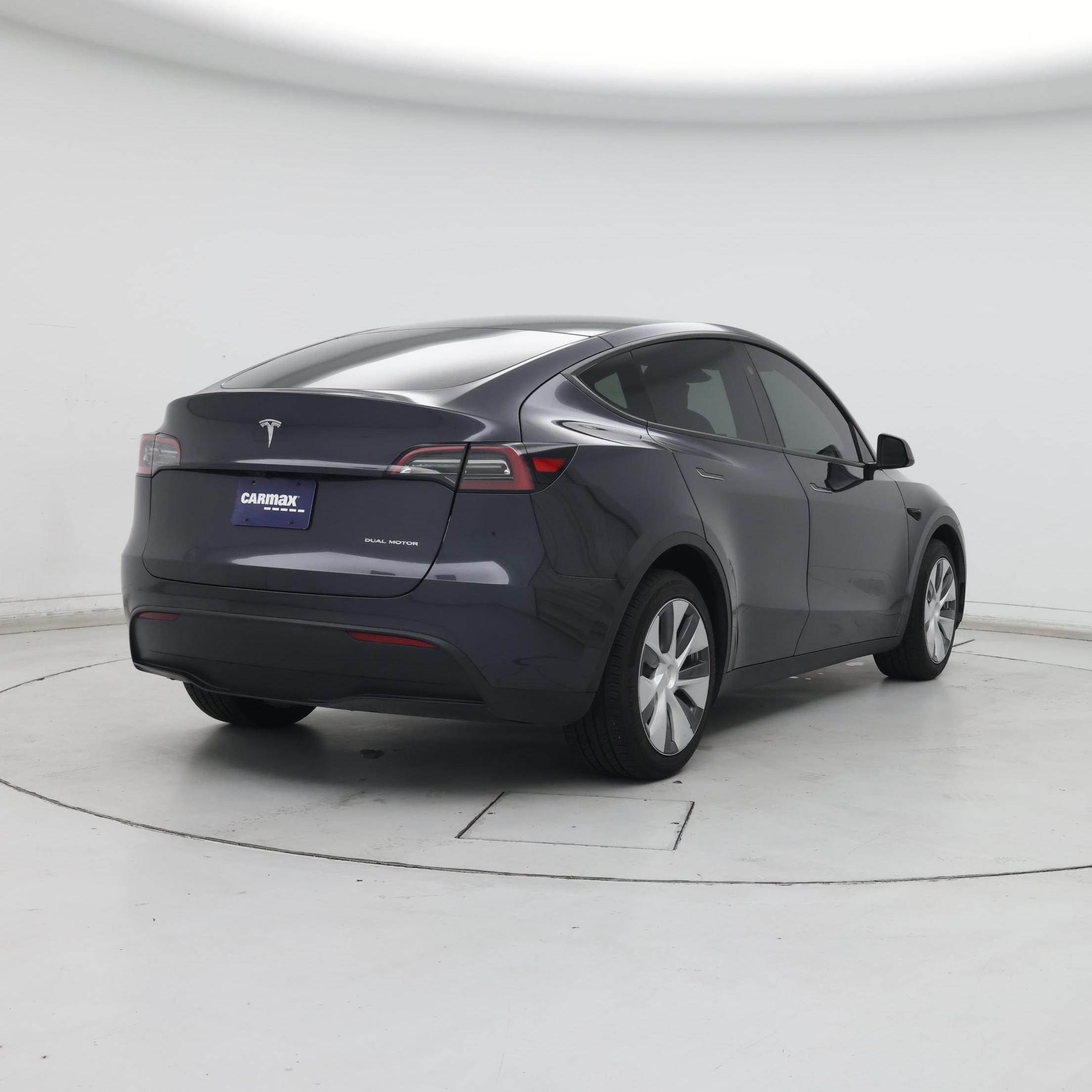 Thumbnail: 2024 Tesla Model Y - 8