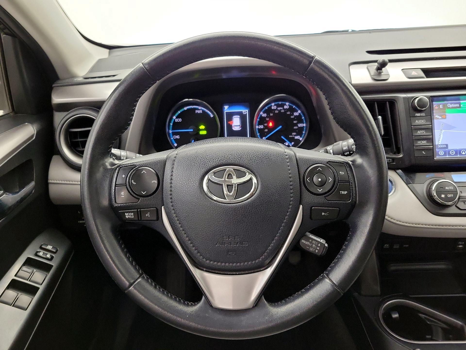 Thumbnail: 2016 Toyota RAV4 - 10