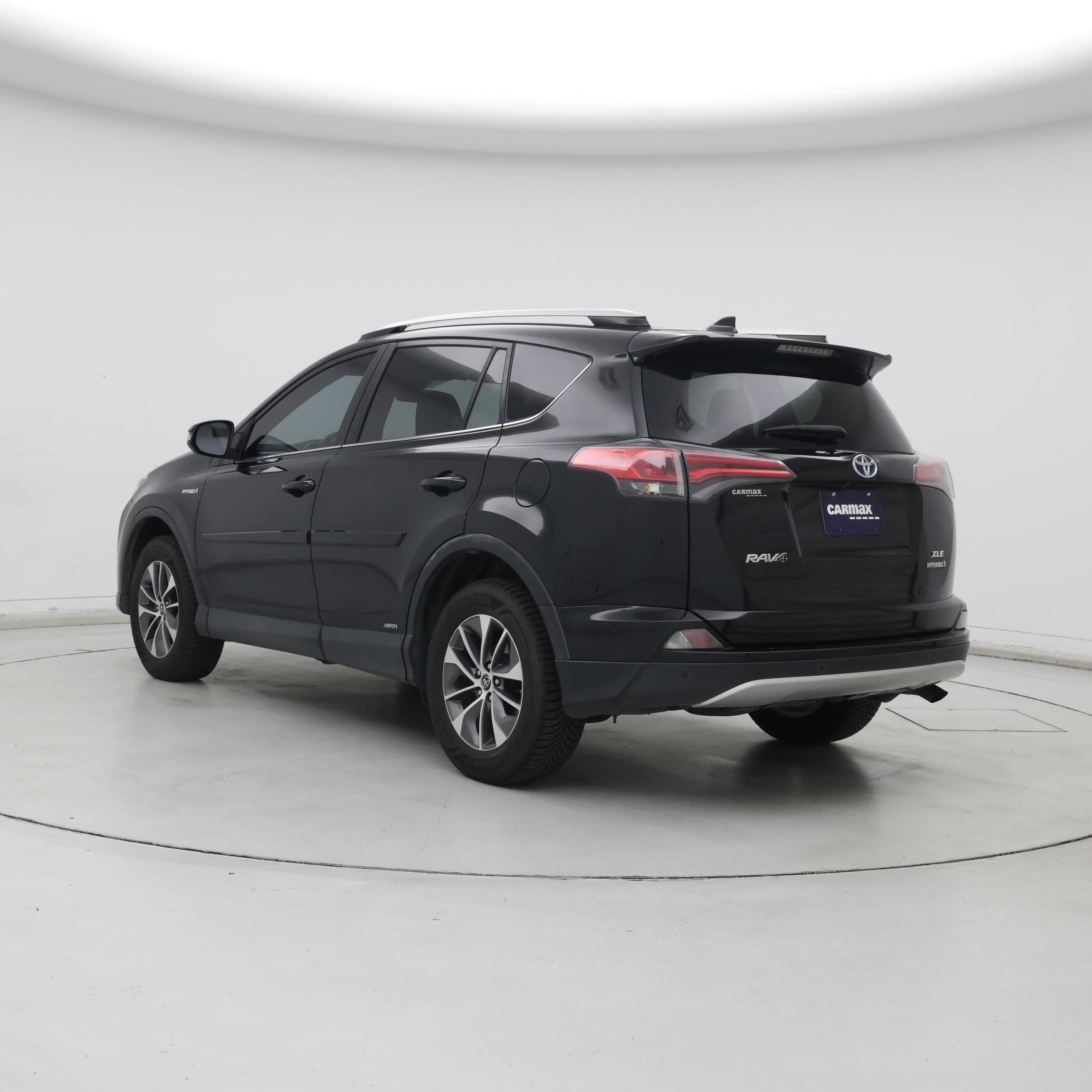 Thumbnail: 2016 Toyota RAV4 - 2