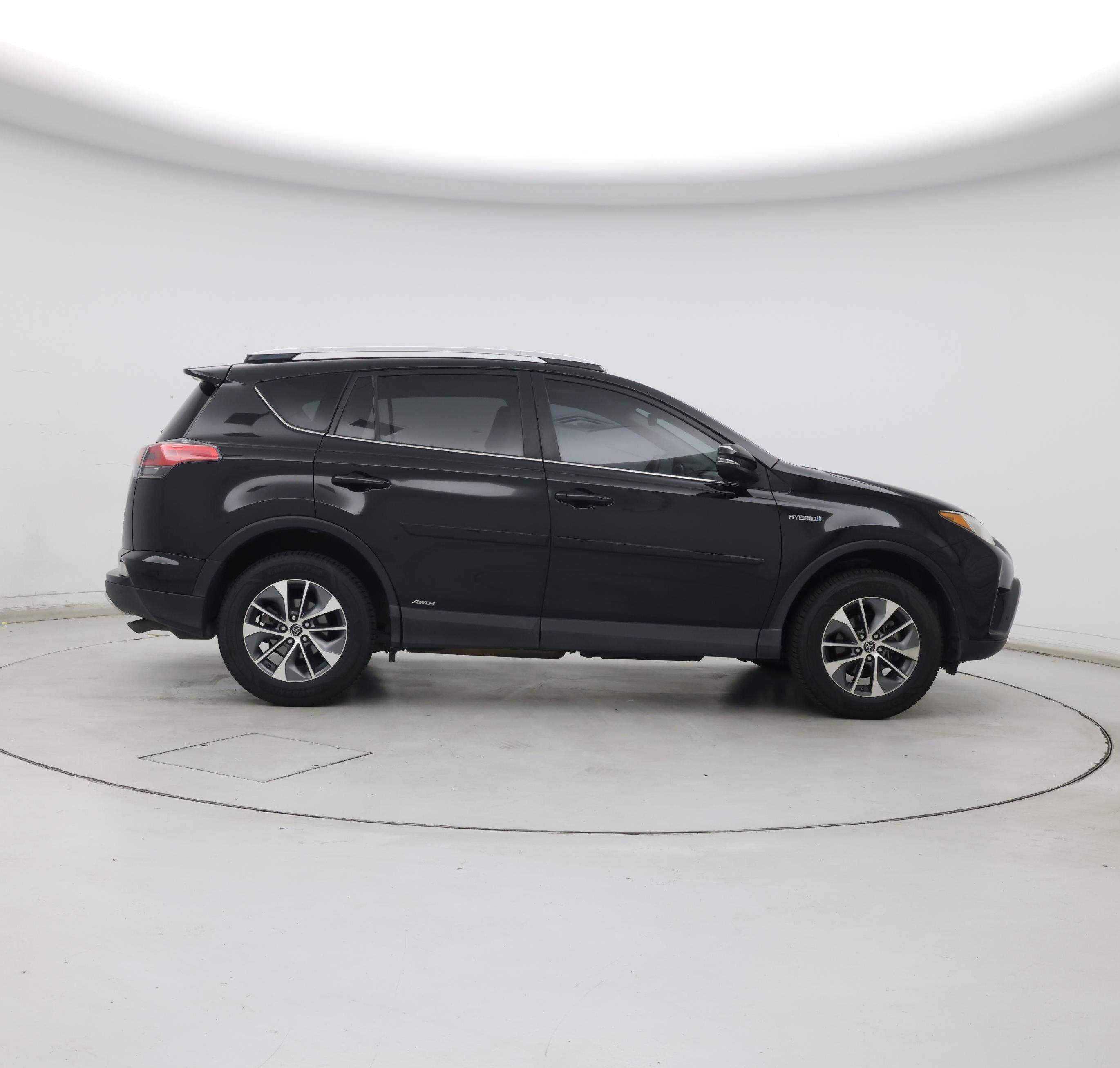 Thumbnail: 2016 Toyota RAV4 - 7