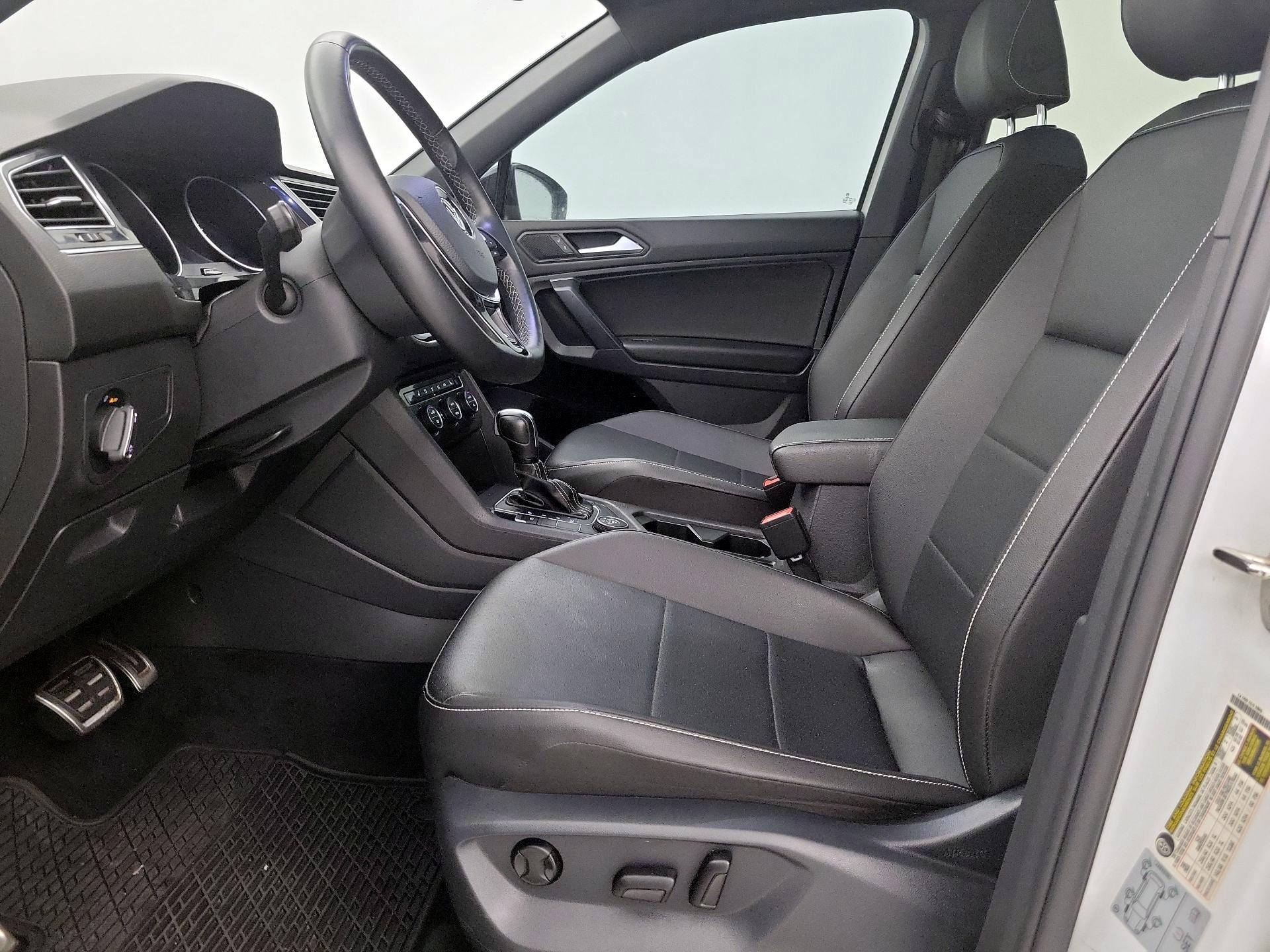 Thumbnail: 2021 Volkswagen Tiguan - 11