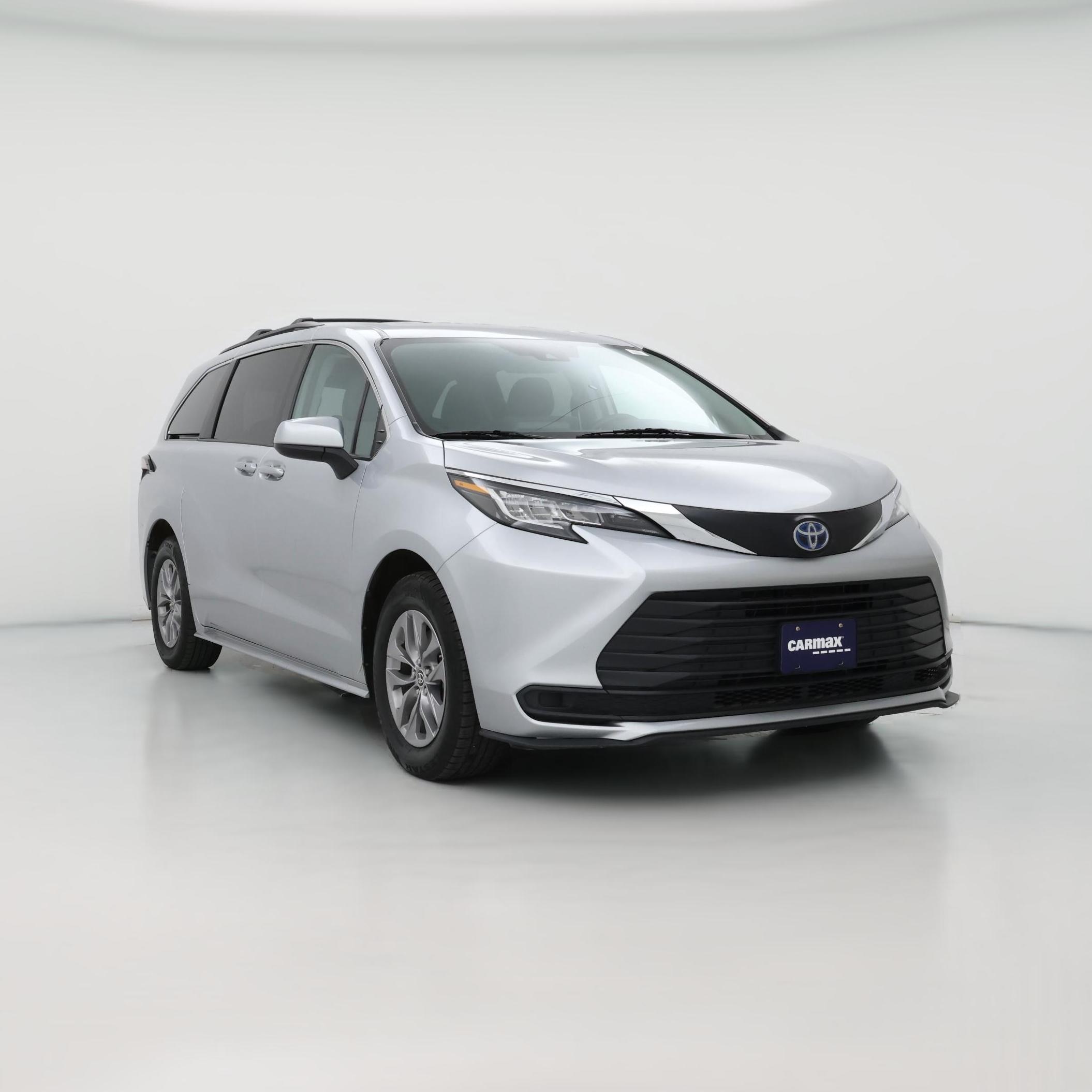 Thumbnail: 2022 Toyota Sienna - 1