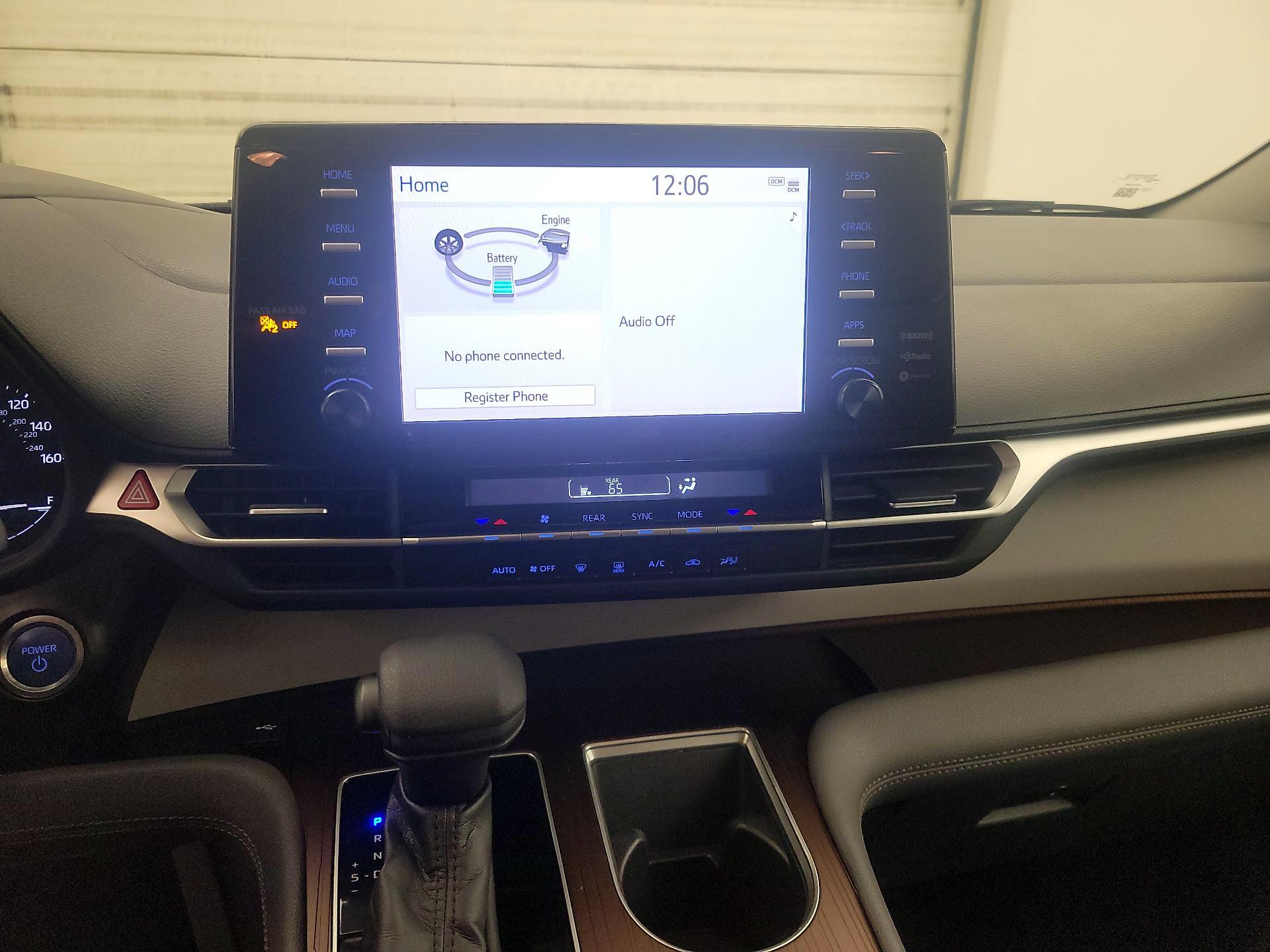 Thumbnail: 2022 Toyota Sienna - 15