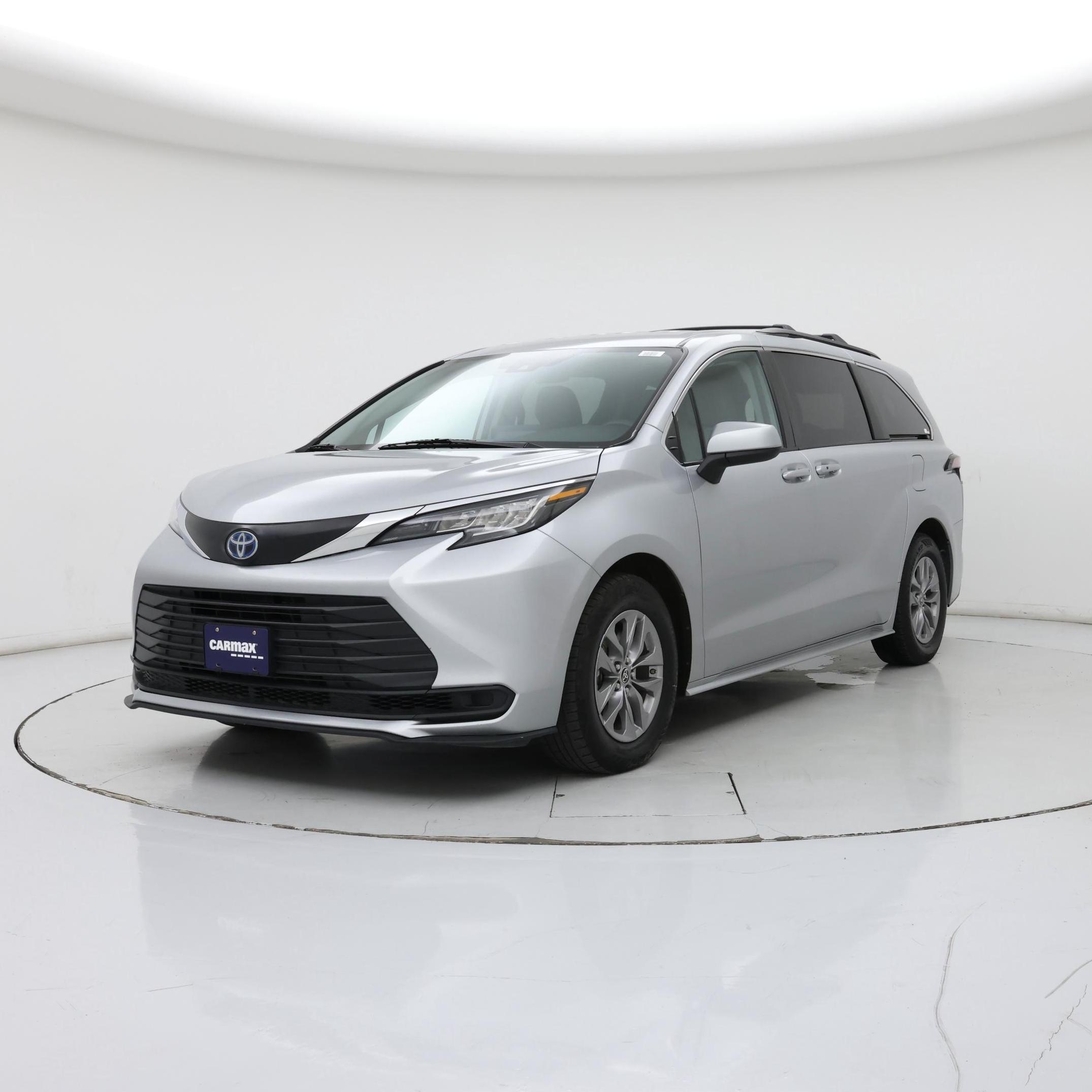 Thumbnail: 2022 Toyota Sienna - 4
