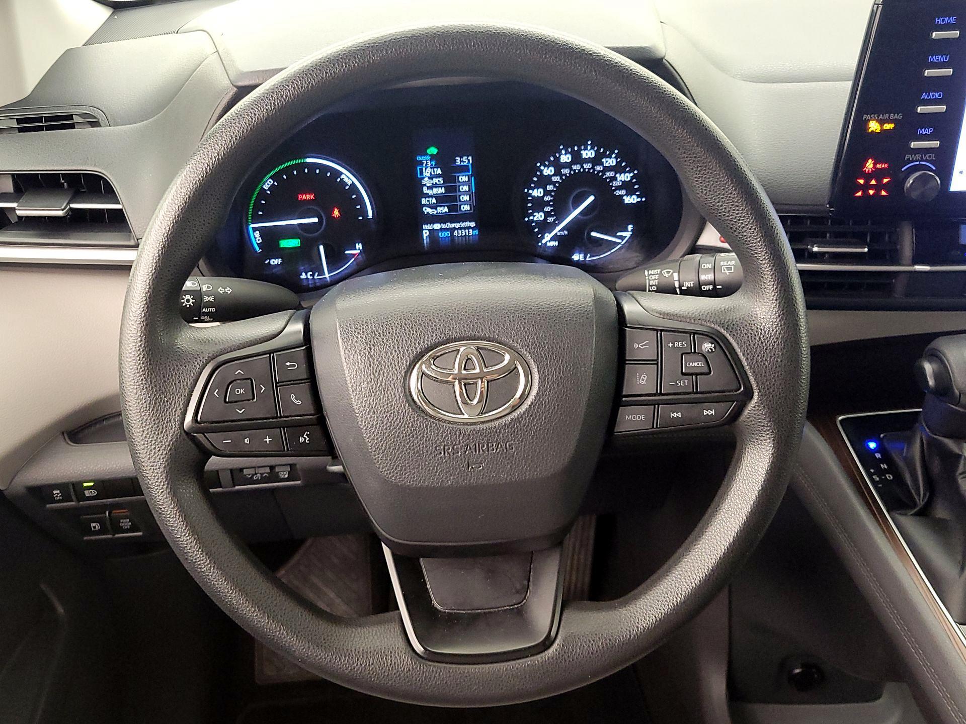 Thumbnail: 2022 Toyota Sienna - 10
