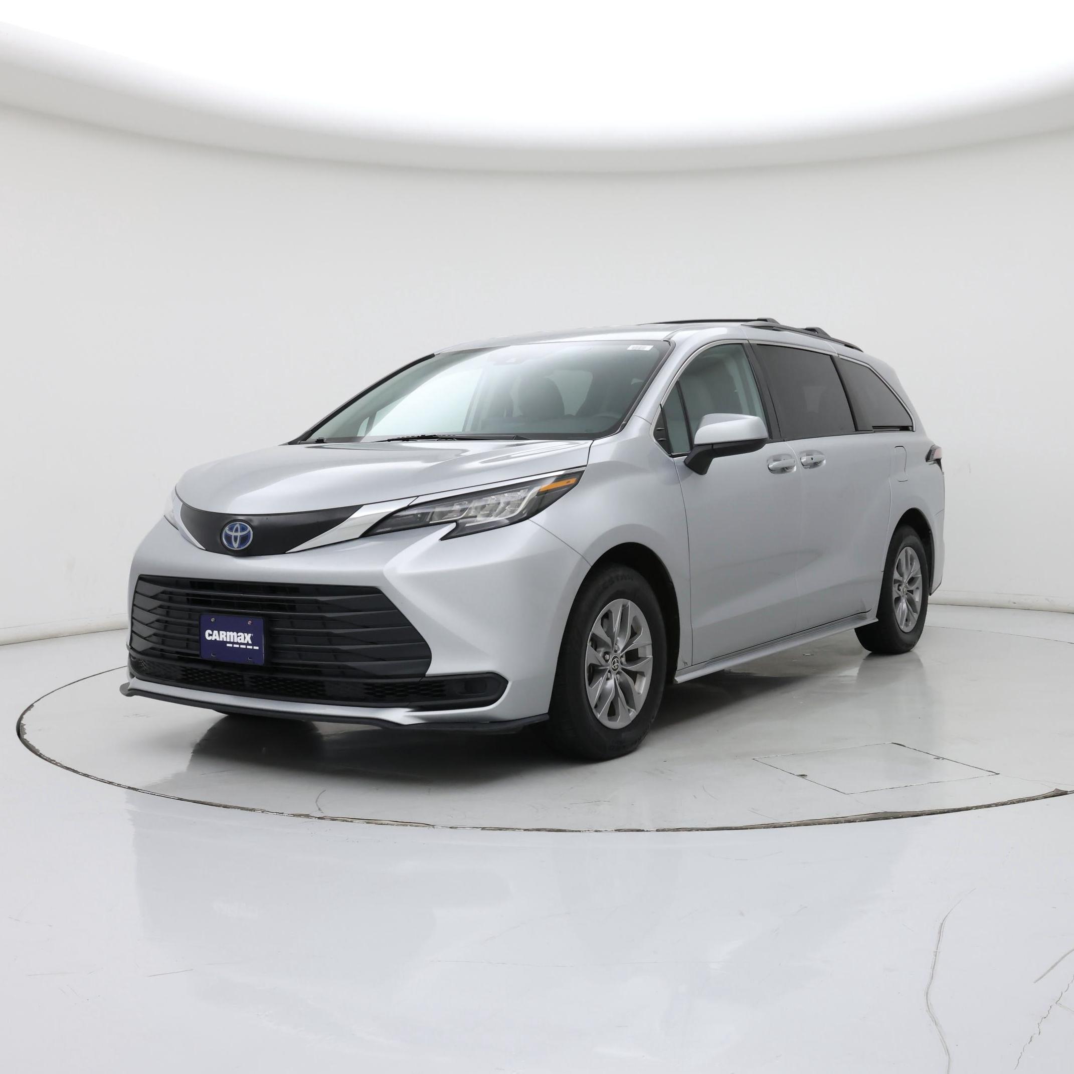 Thumbnail: 2022 Toyota Sienna - 4