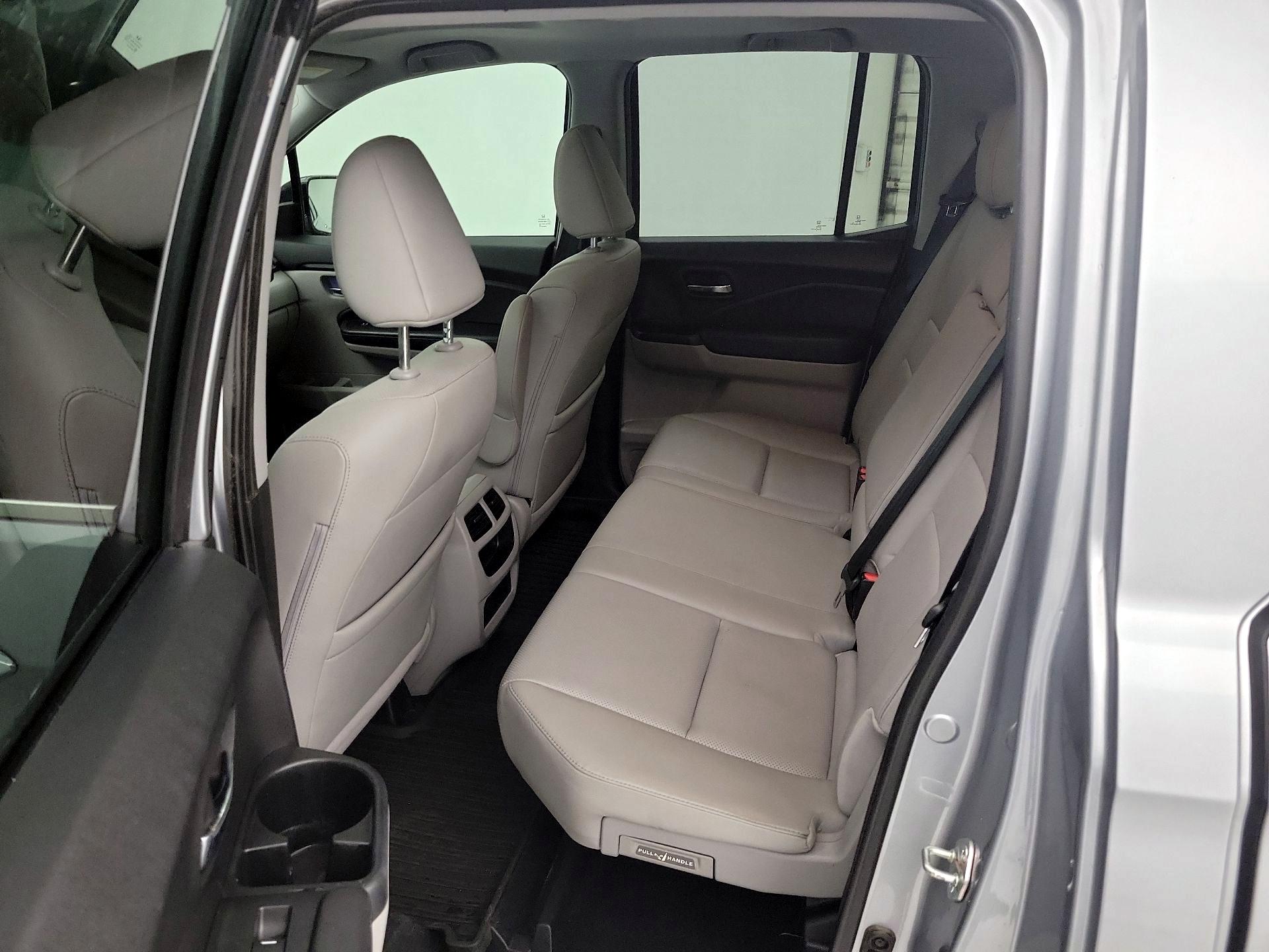 Thumbnail: 2019 Honda Ridgeline - 20