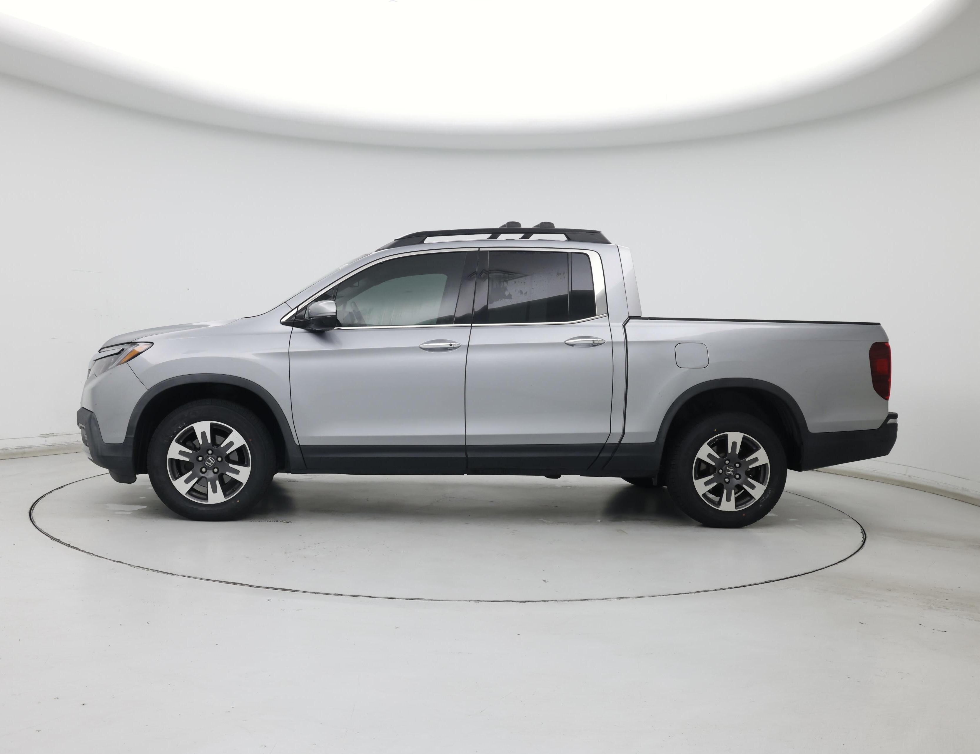 Thumbnail: 2019 Honda Ridgeline - 3