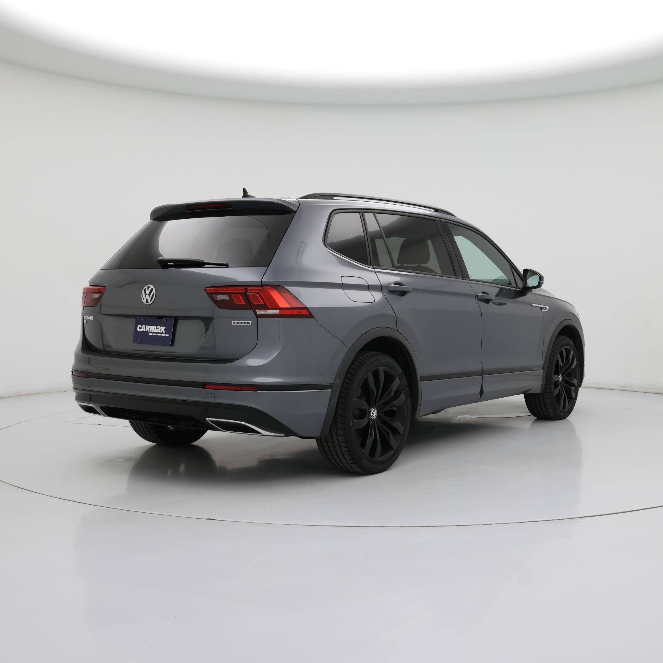 Thumbnail: 2021 Volkswagen Tiguan - 8