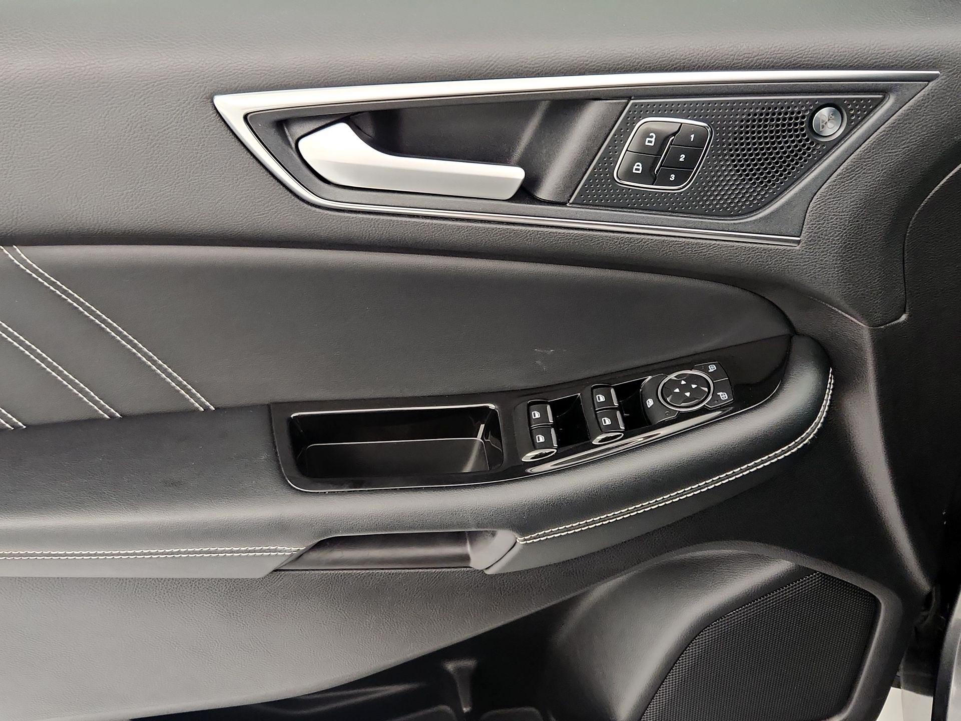 Thumbnail: 2020 Ford Edge - 12