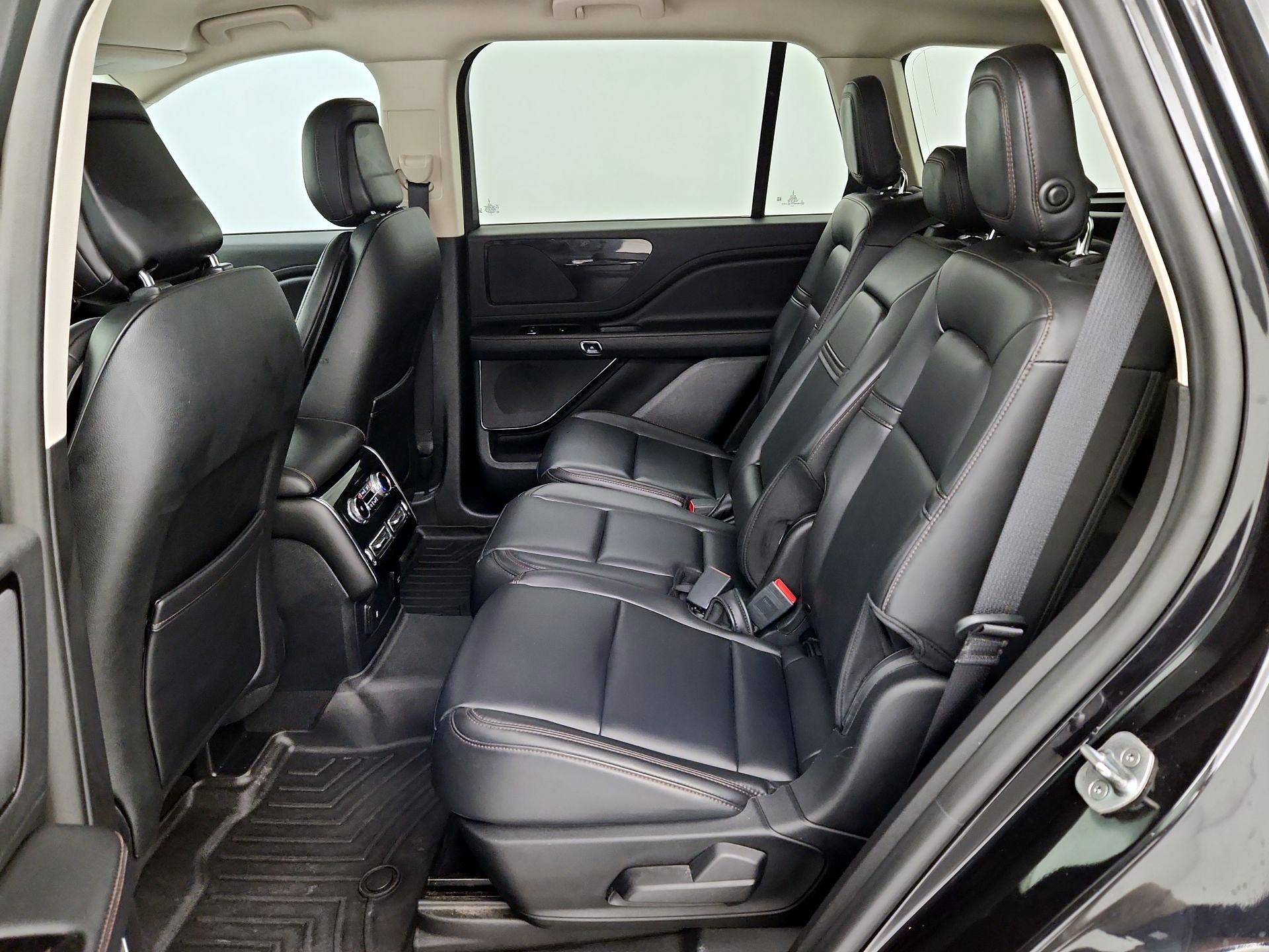 Thumbnail: 2020 Lincoln Aviator - 20