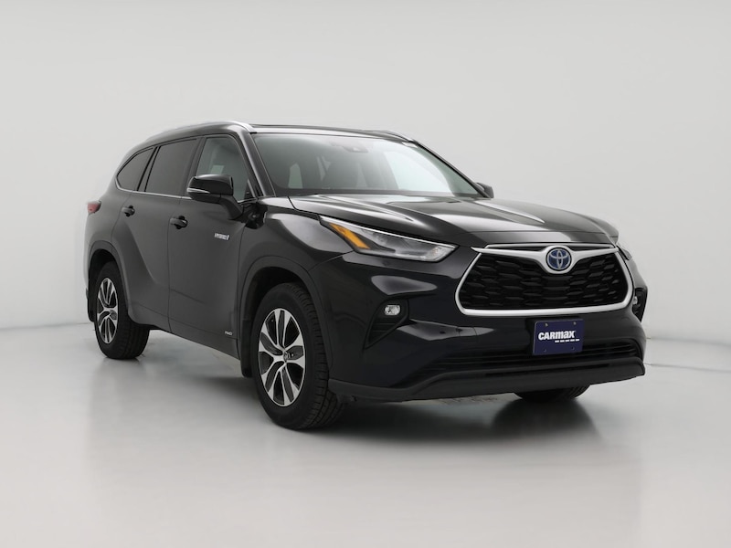 2021 Toyota Highlander XLE -
                  Omaha, NE