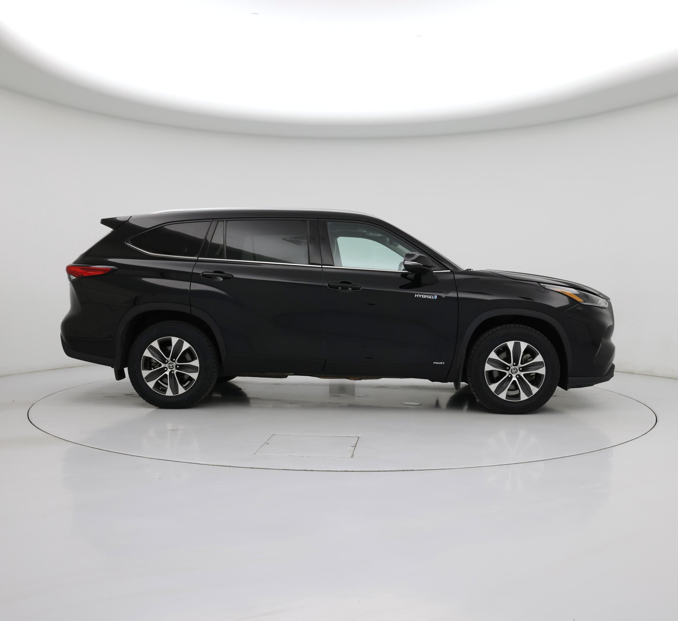 Thumbnail: 2021 Toyota Highlander - 7