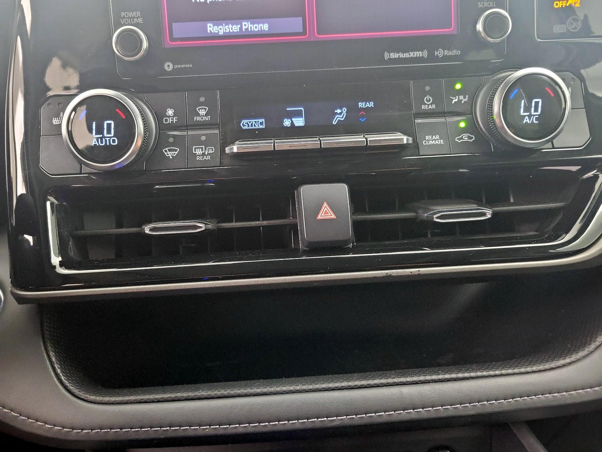 Thumbnail: 2022 Toyota Highlander - 16