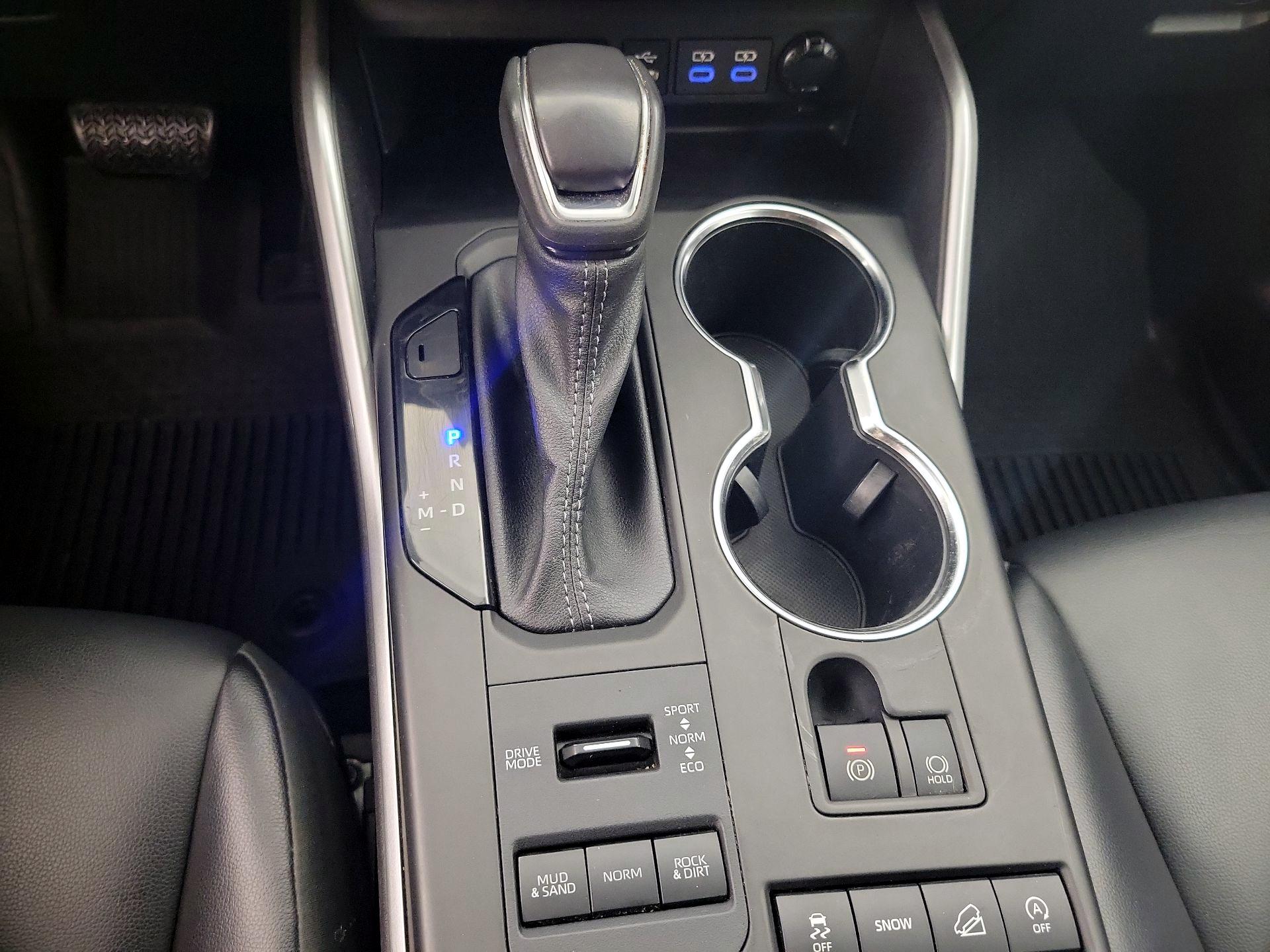 Thumbnail: 2022 Toyota Highlander - 17