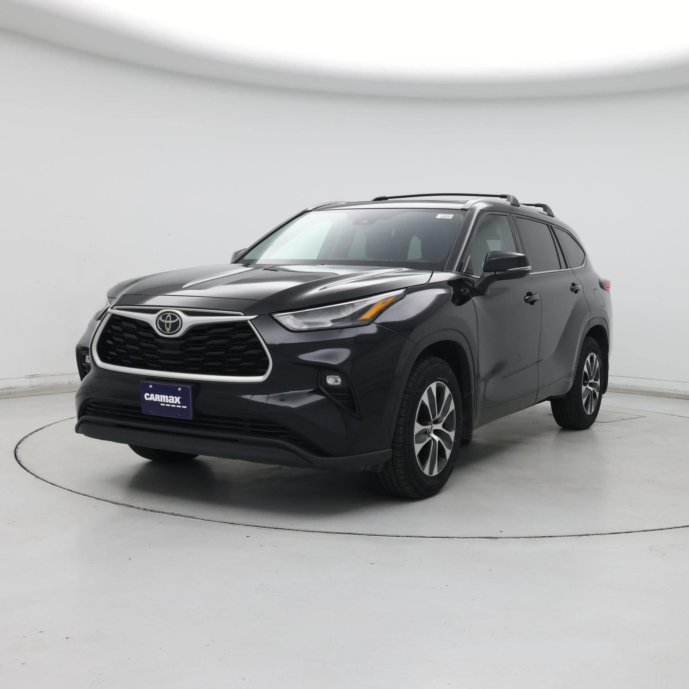 Thumbnail: 2022 Toyota Highlander - 4