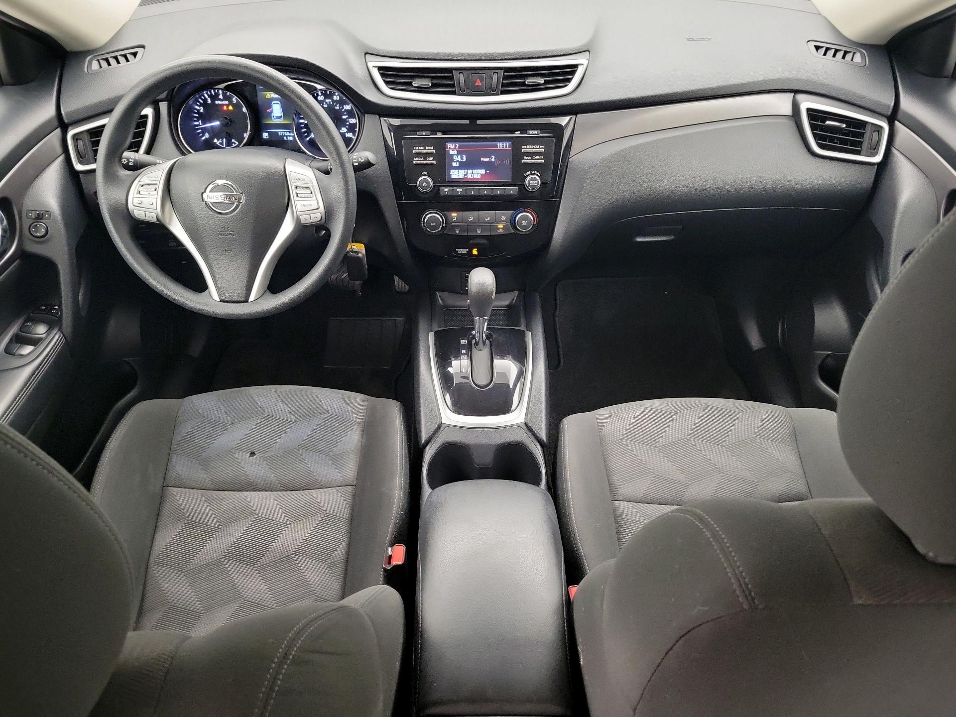 Thumbnail: 2016 Nissan Rogue - 9
