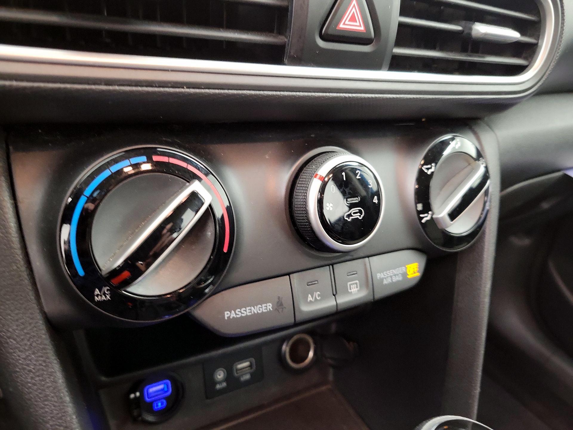 Thumbnail: 2019 Hyundai Kona - 16