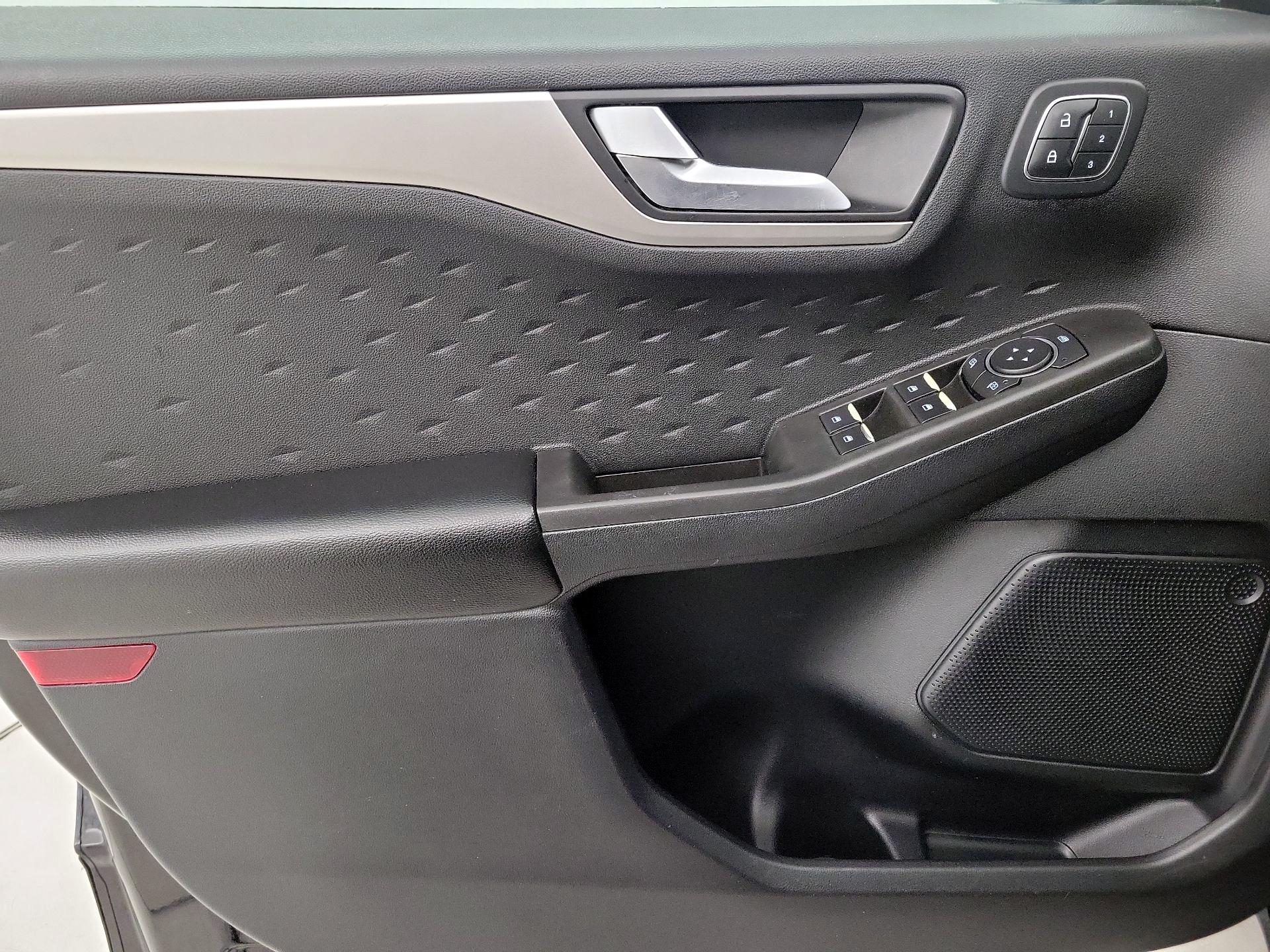 Thumbnail: 2020 Ford Escape - 12
