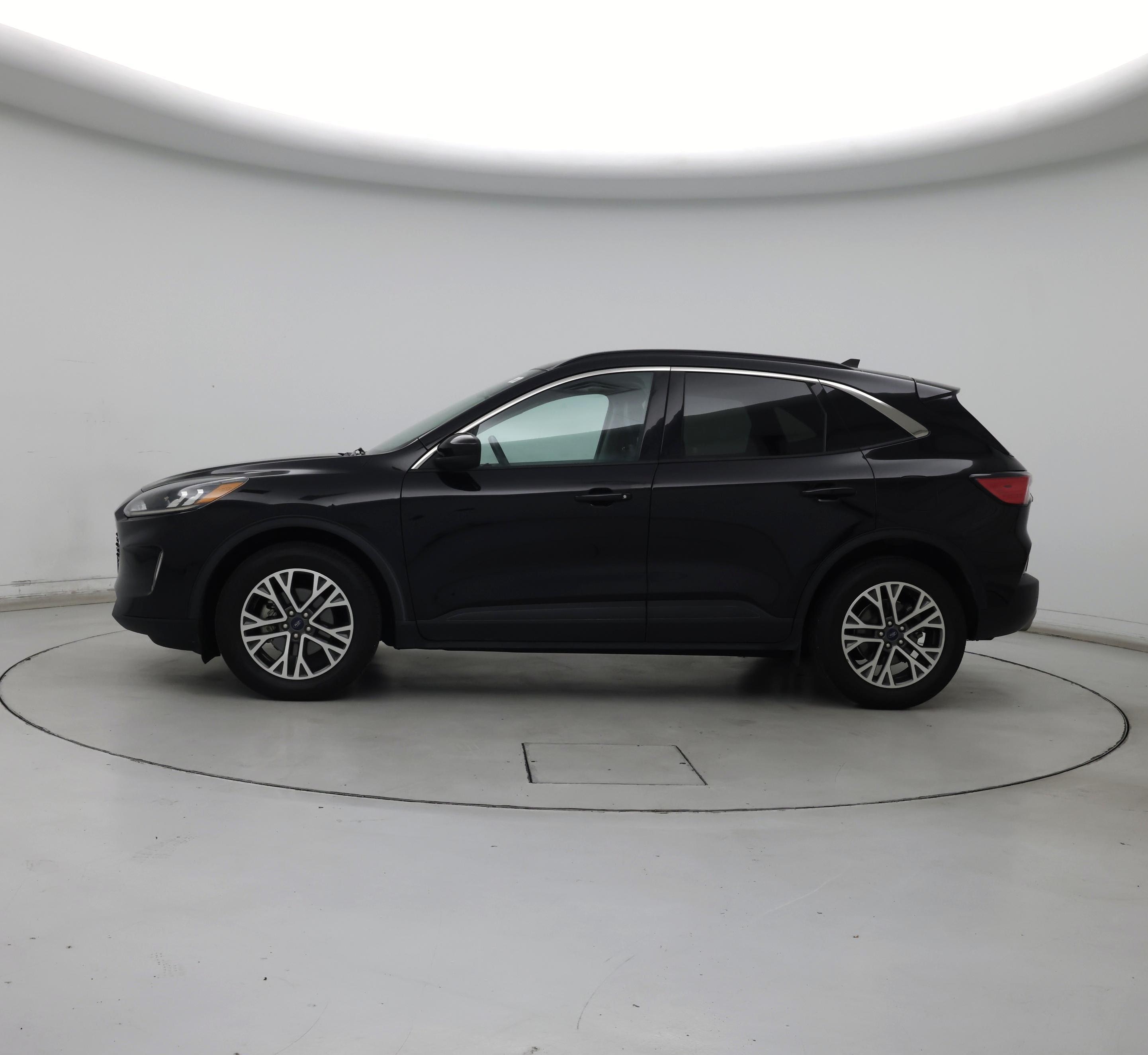 Thumbnail: 2020 Ford Escape - 3