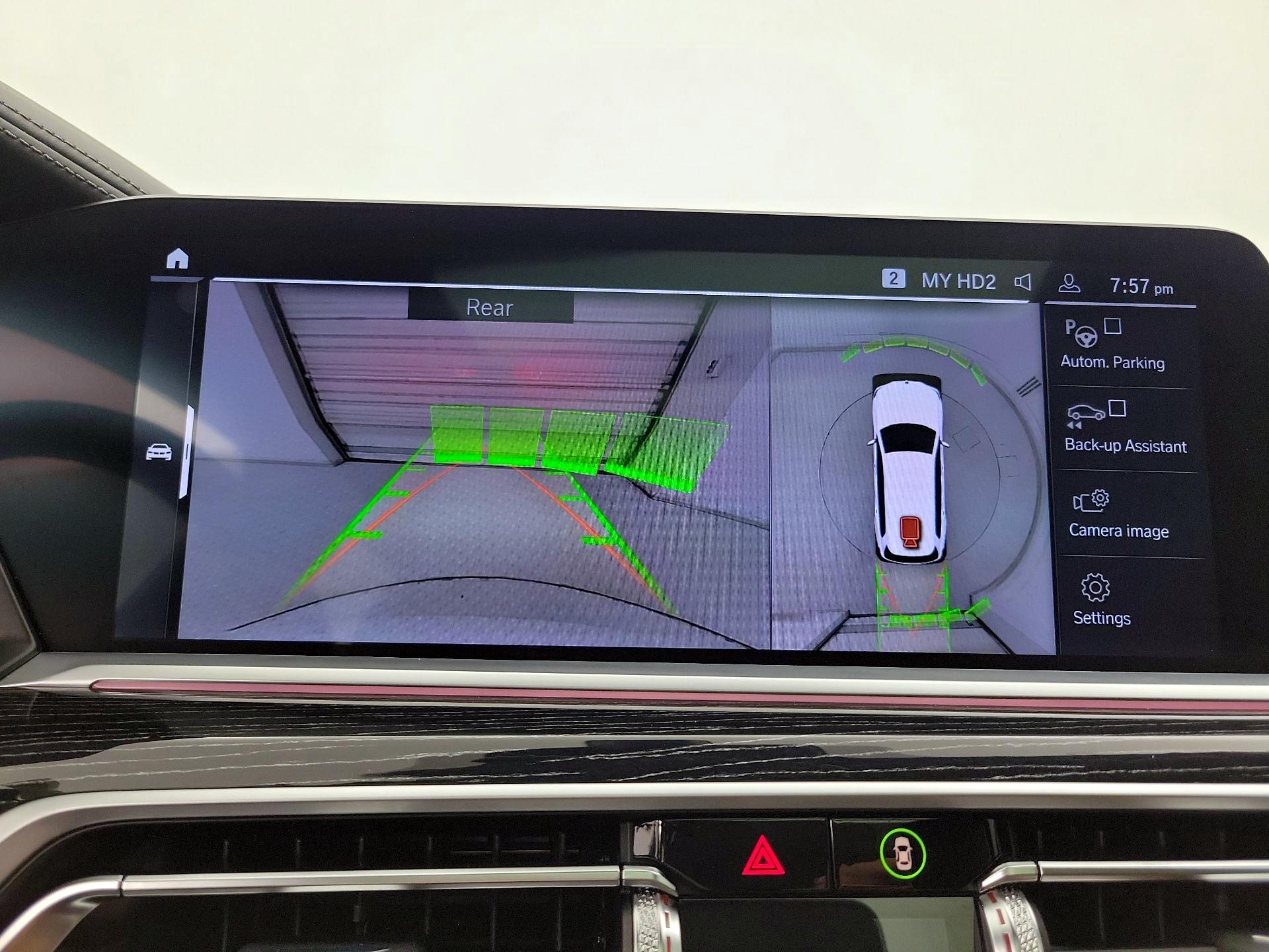 Thumbnail: 2022 BMW X7 - 14